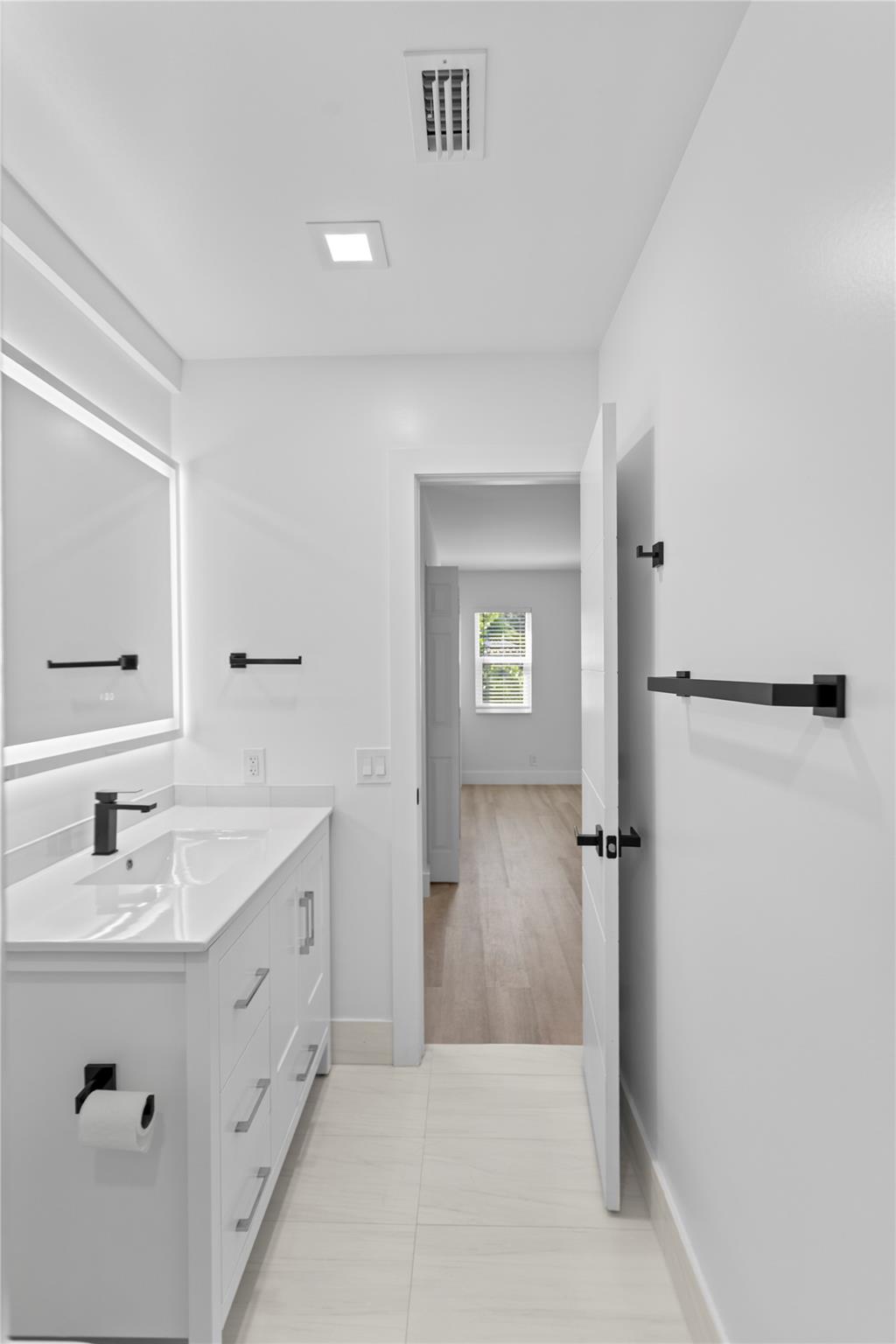 Oakland Park 2-38 B - Residential Income
