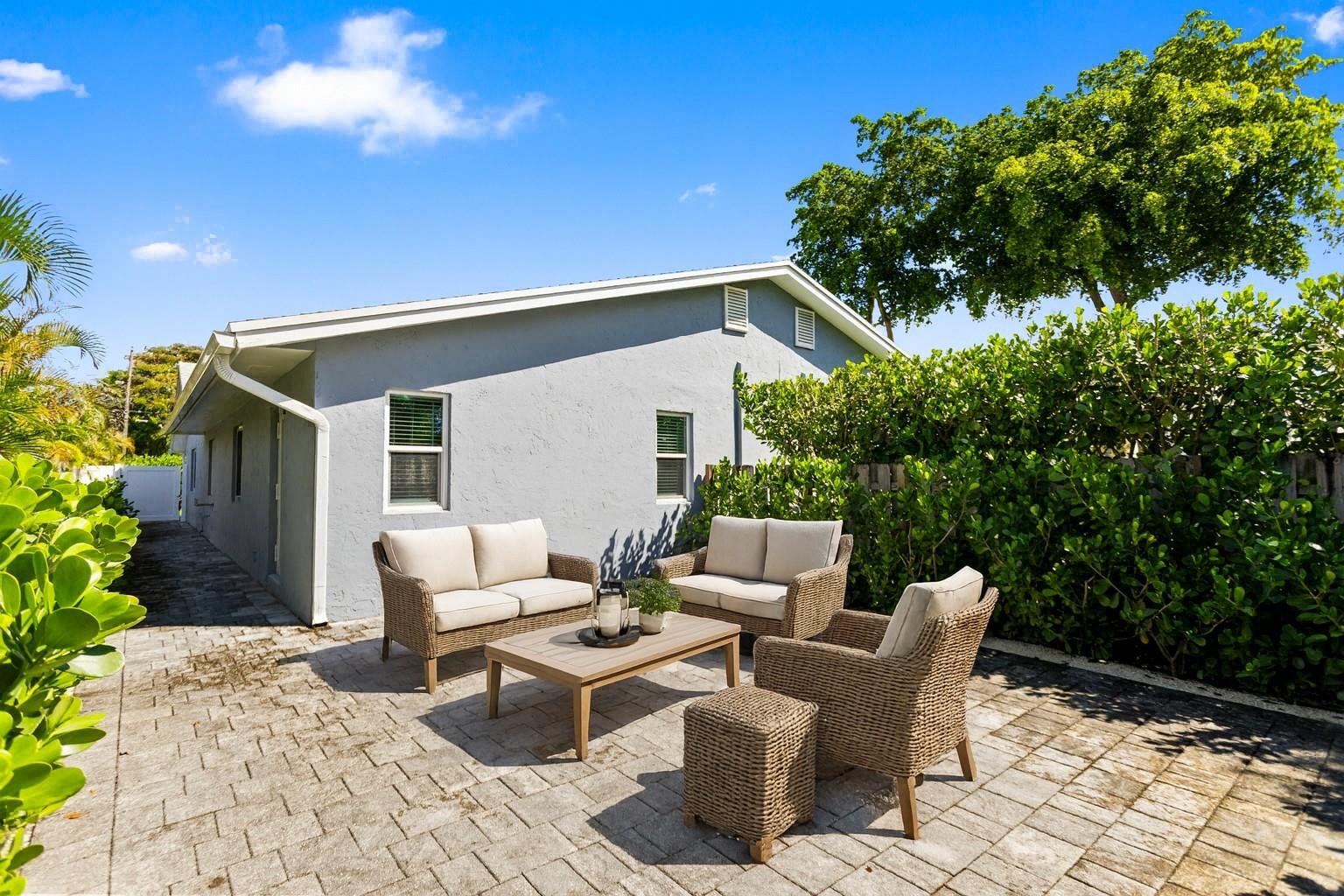 Oakland Park 2-38 B - Residential Income