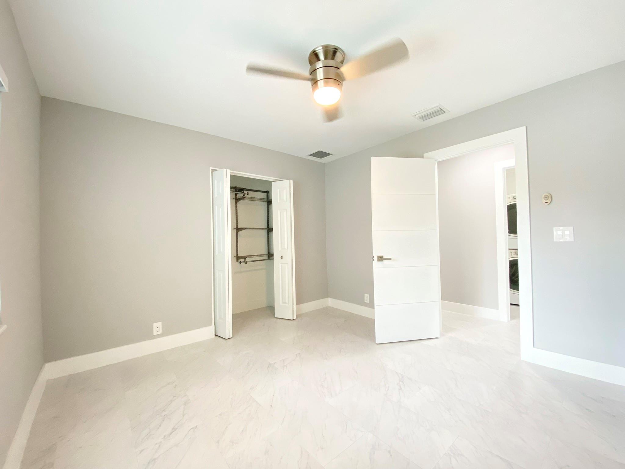 Oakland Park 2-38 B - Residential Income