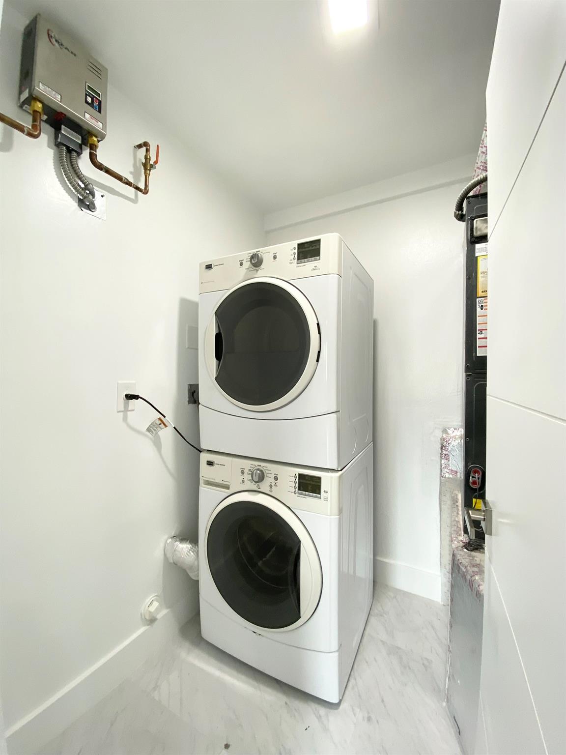 Oakland Park 2-38 B - Residential Income