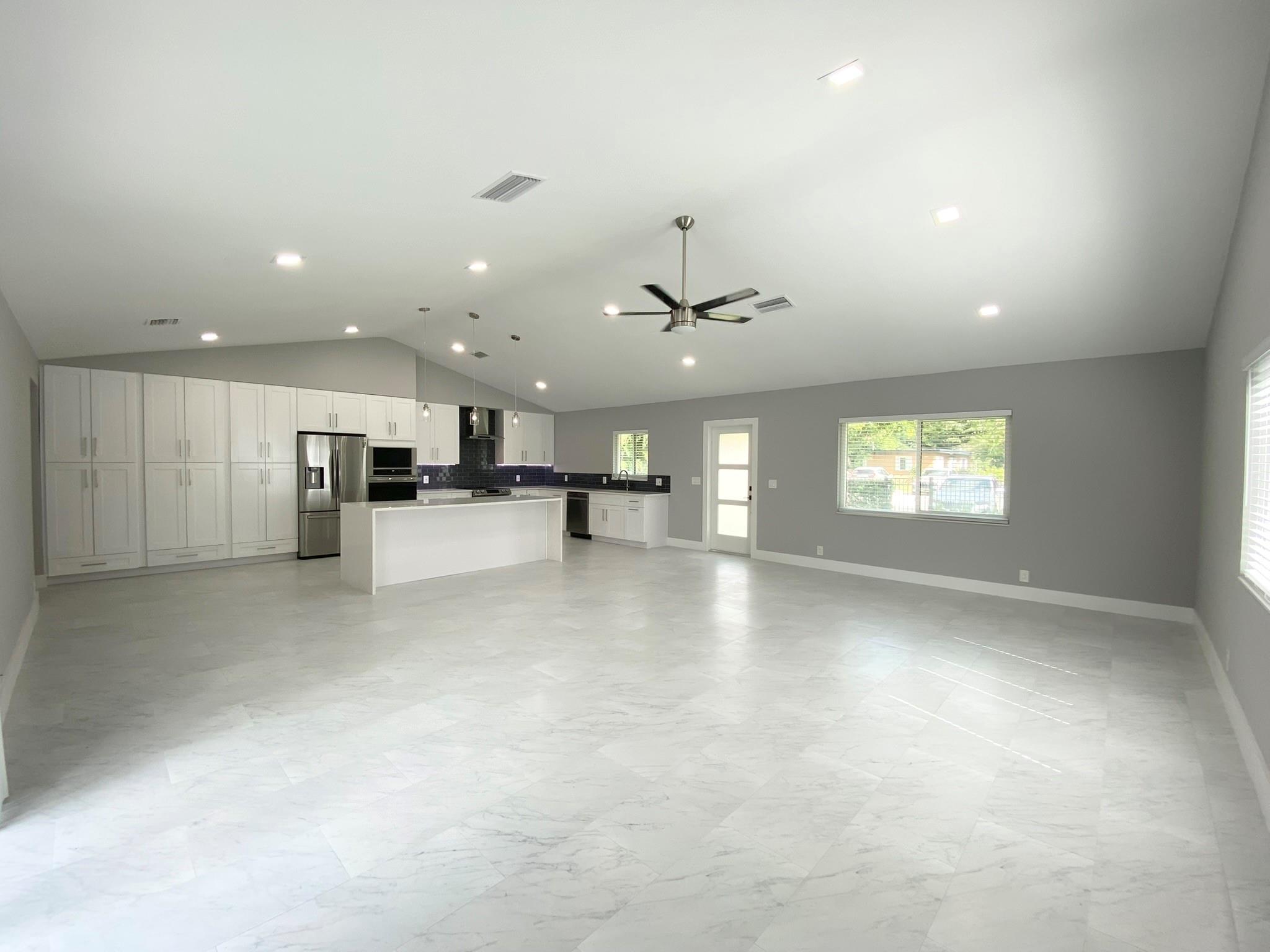 Oakland Park 2-38 B - Residential Income