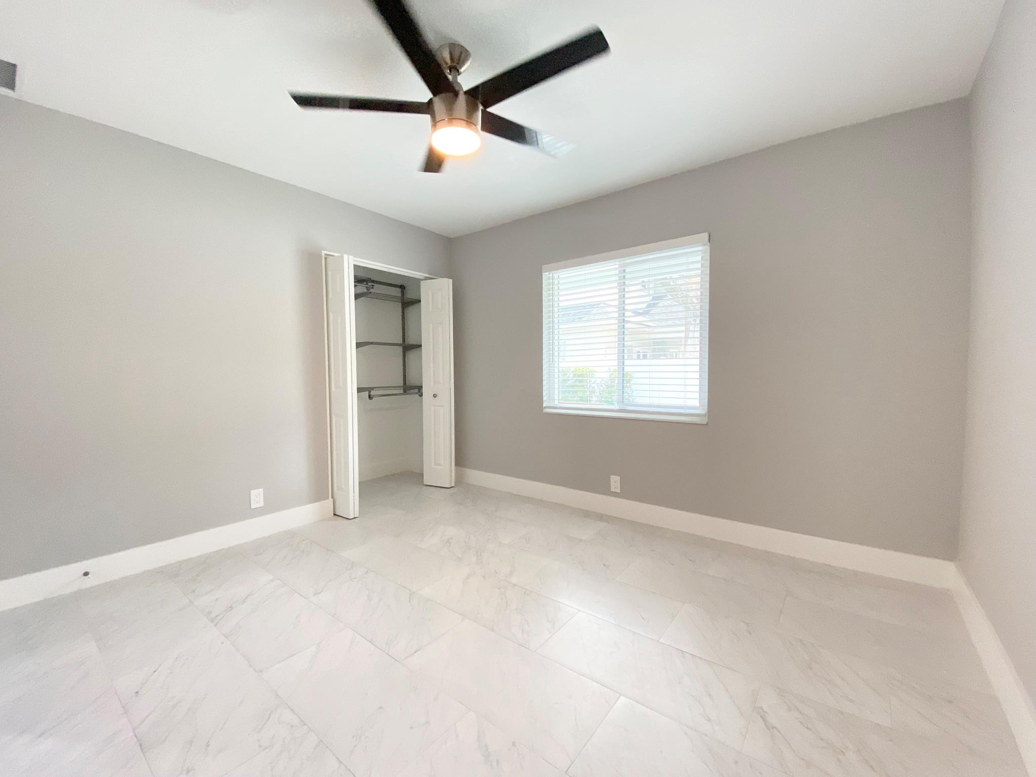 Oakland Park 2-38 B - Residential Income