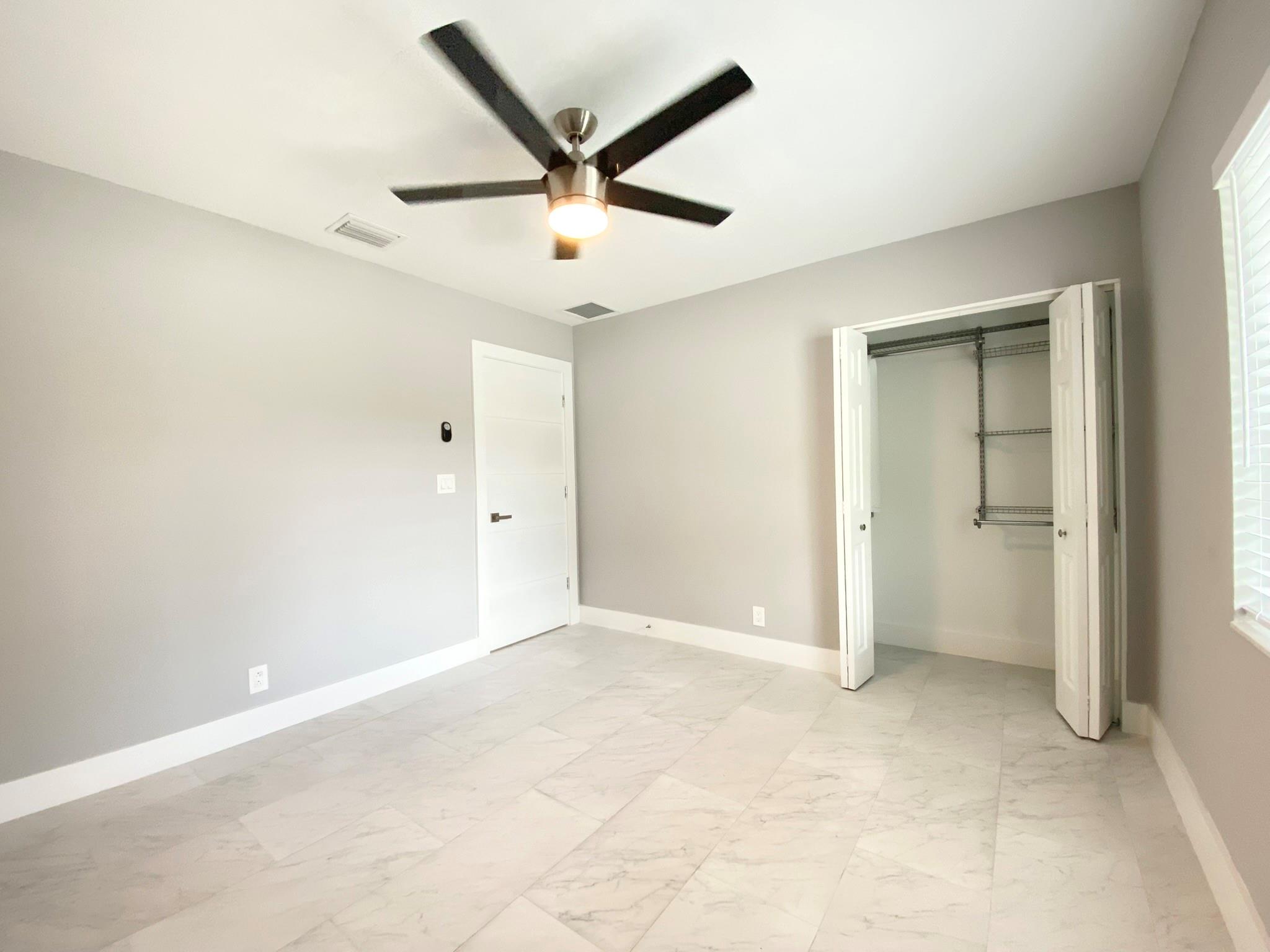 Oakland Park 2-38 B - Residential Income