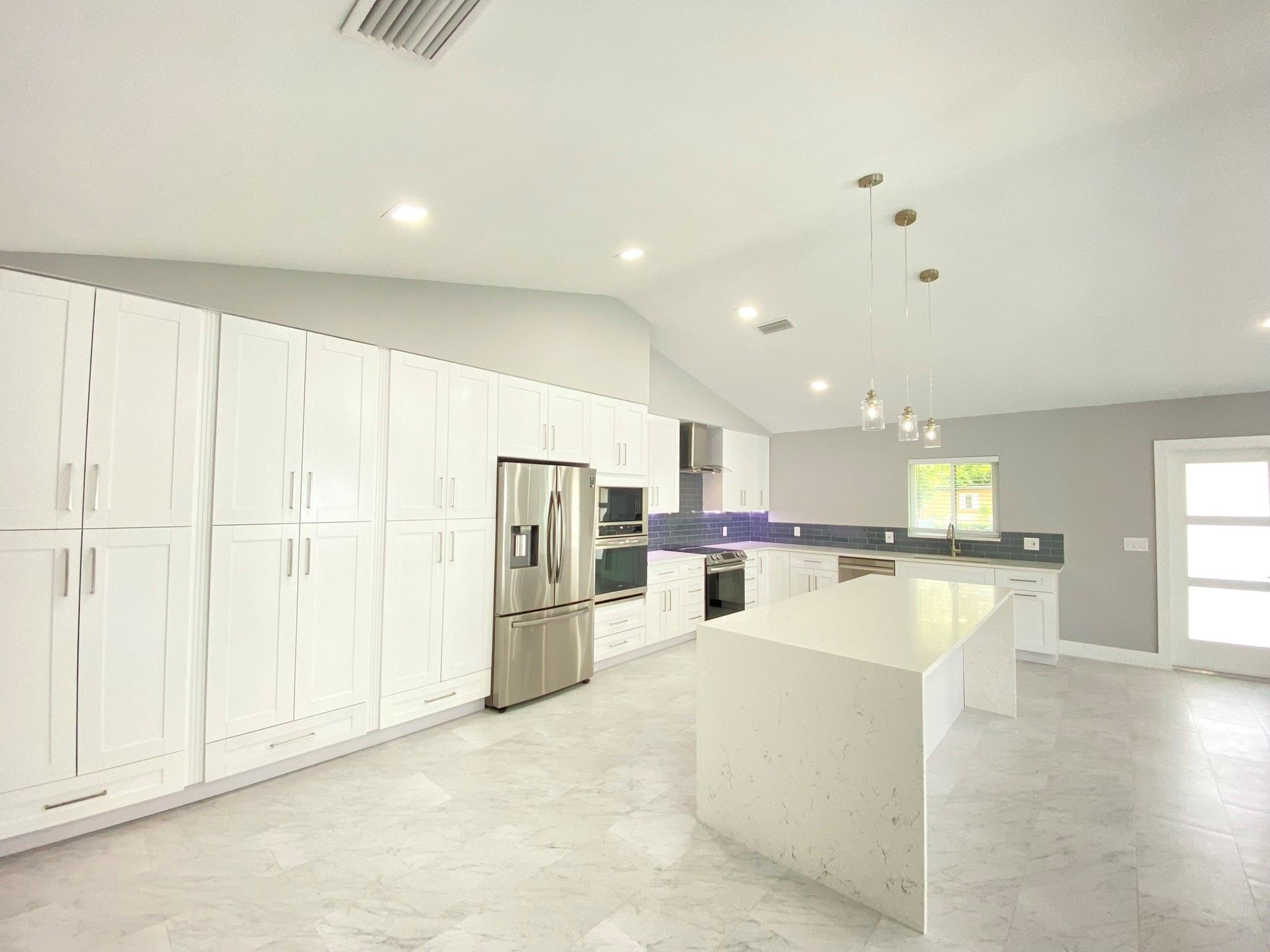 Oakland Park 2-38 B - Residential Income