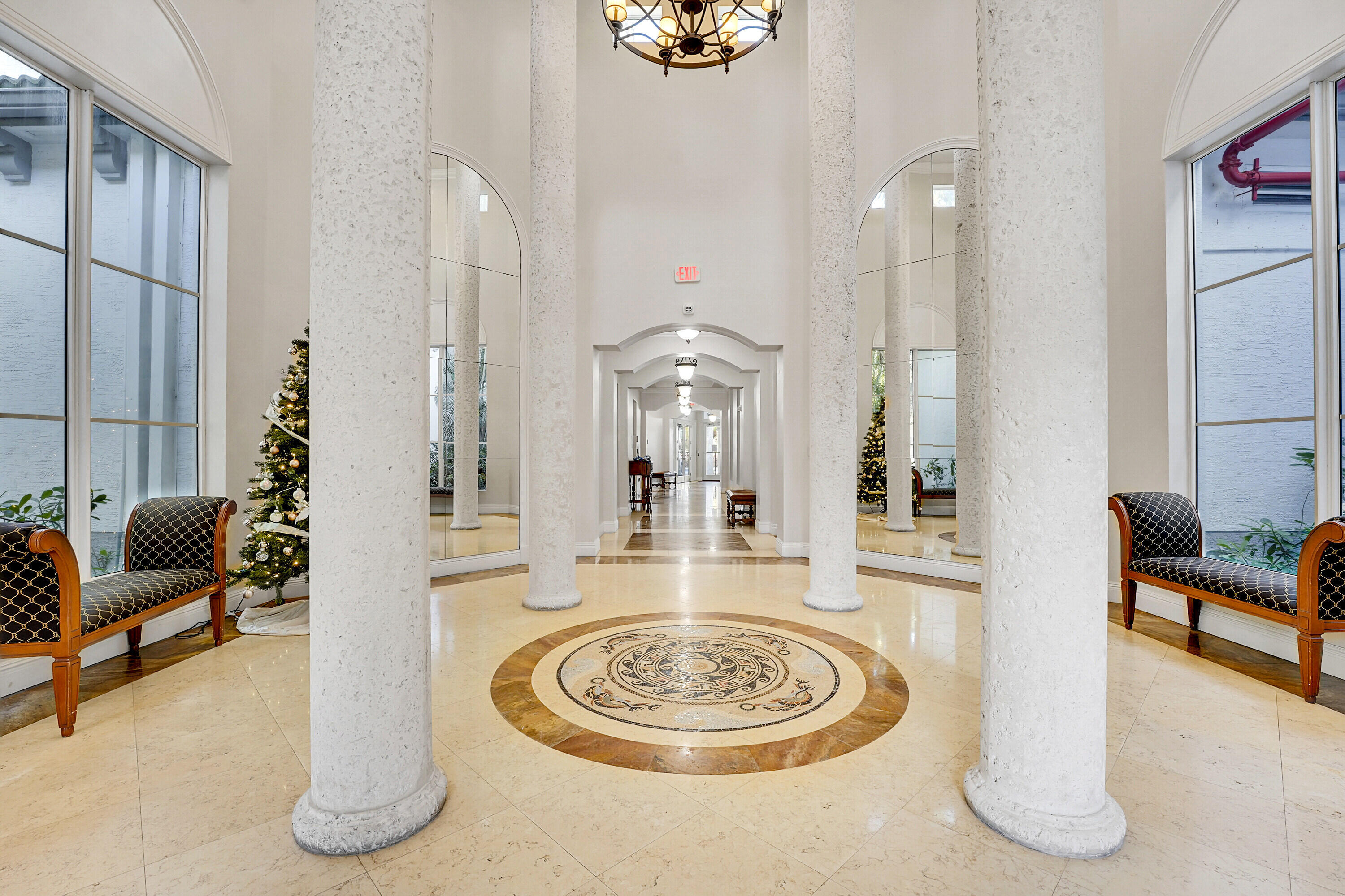 VIZCAYA LAKES CONDO - Residential