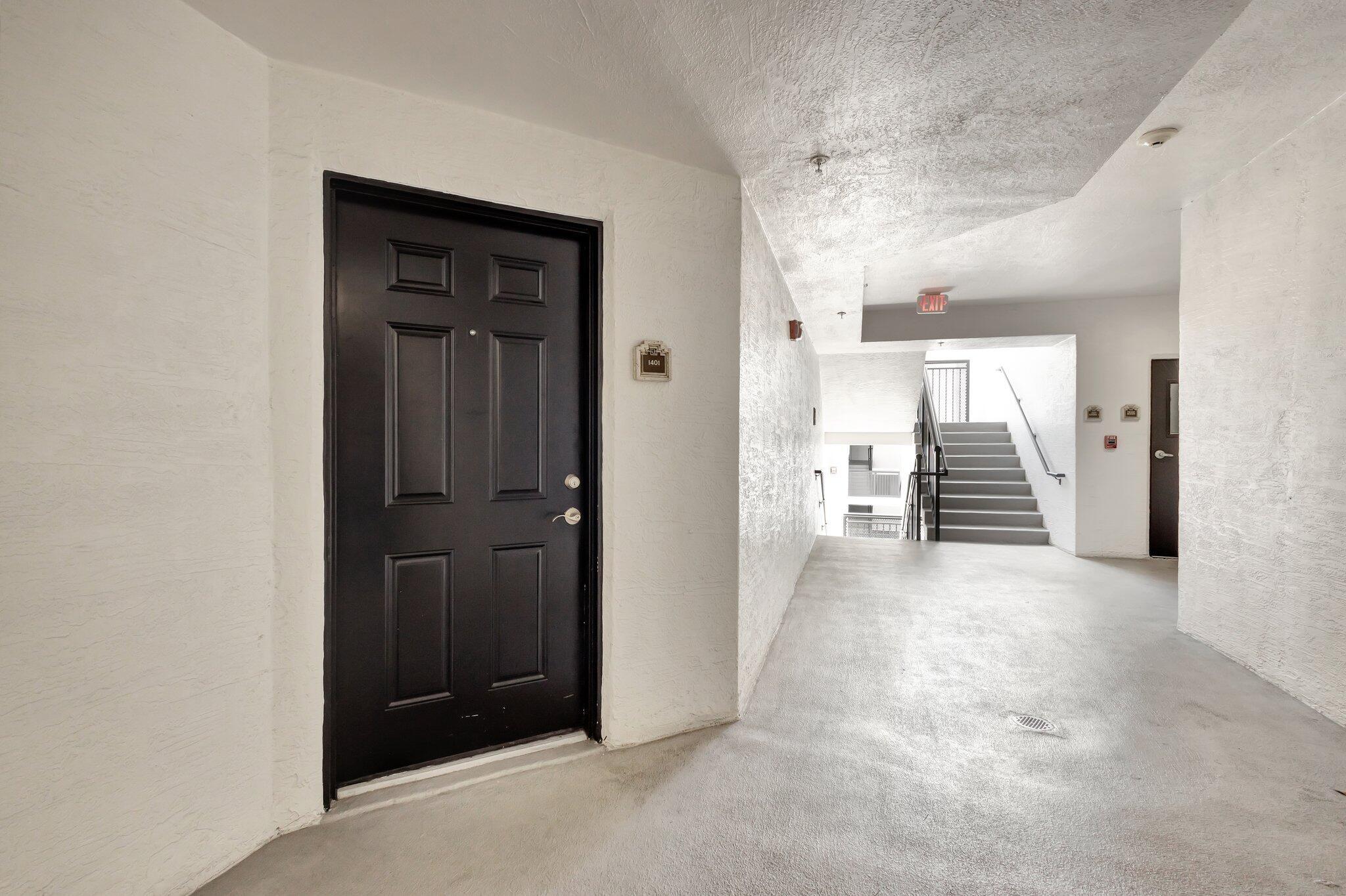VIZCAYA LAKES CONDO - Residential