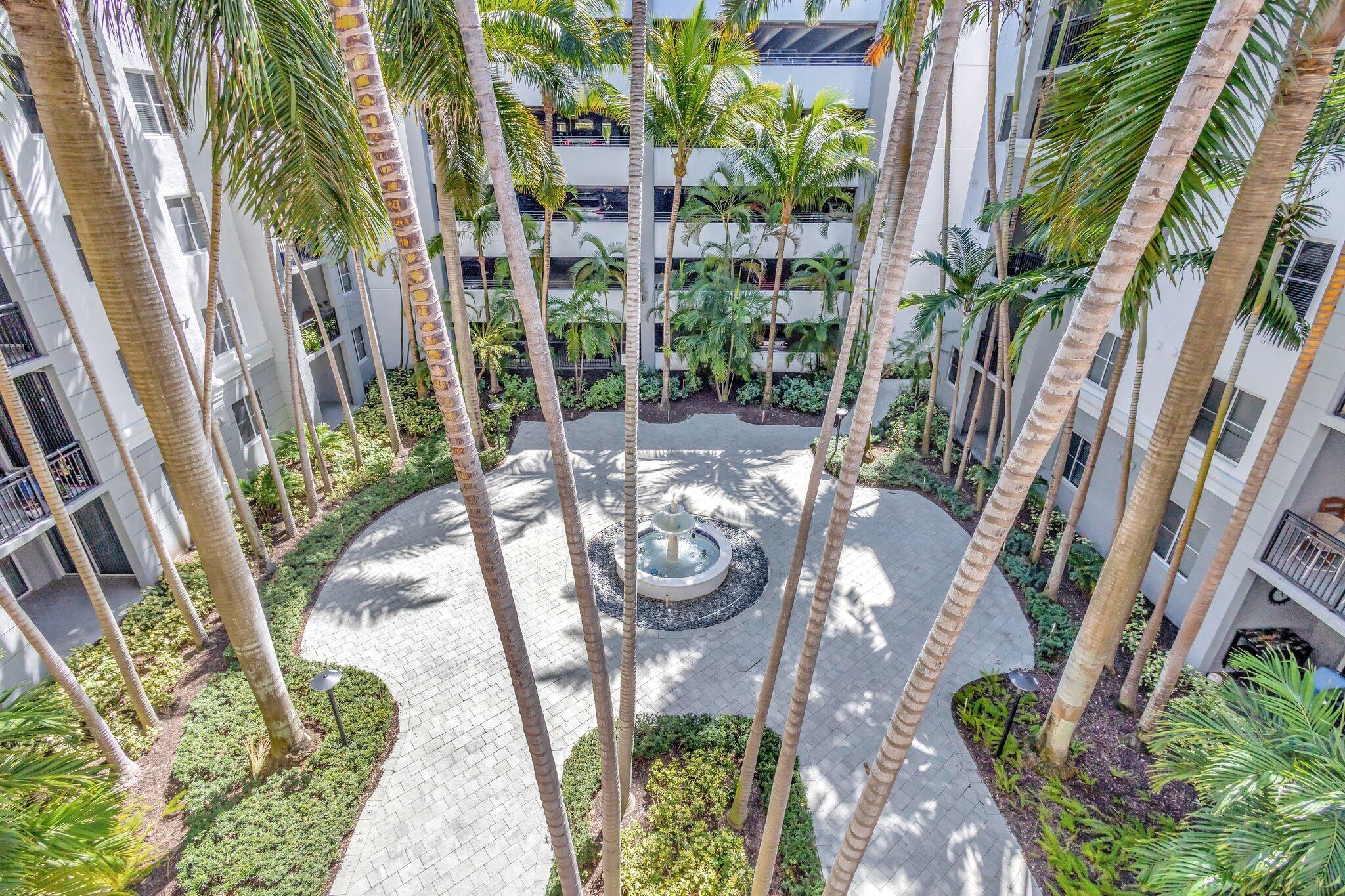 VIZCAYA LAKES CONDO - Residential