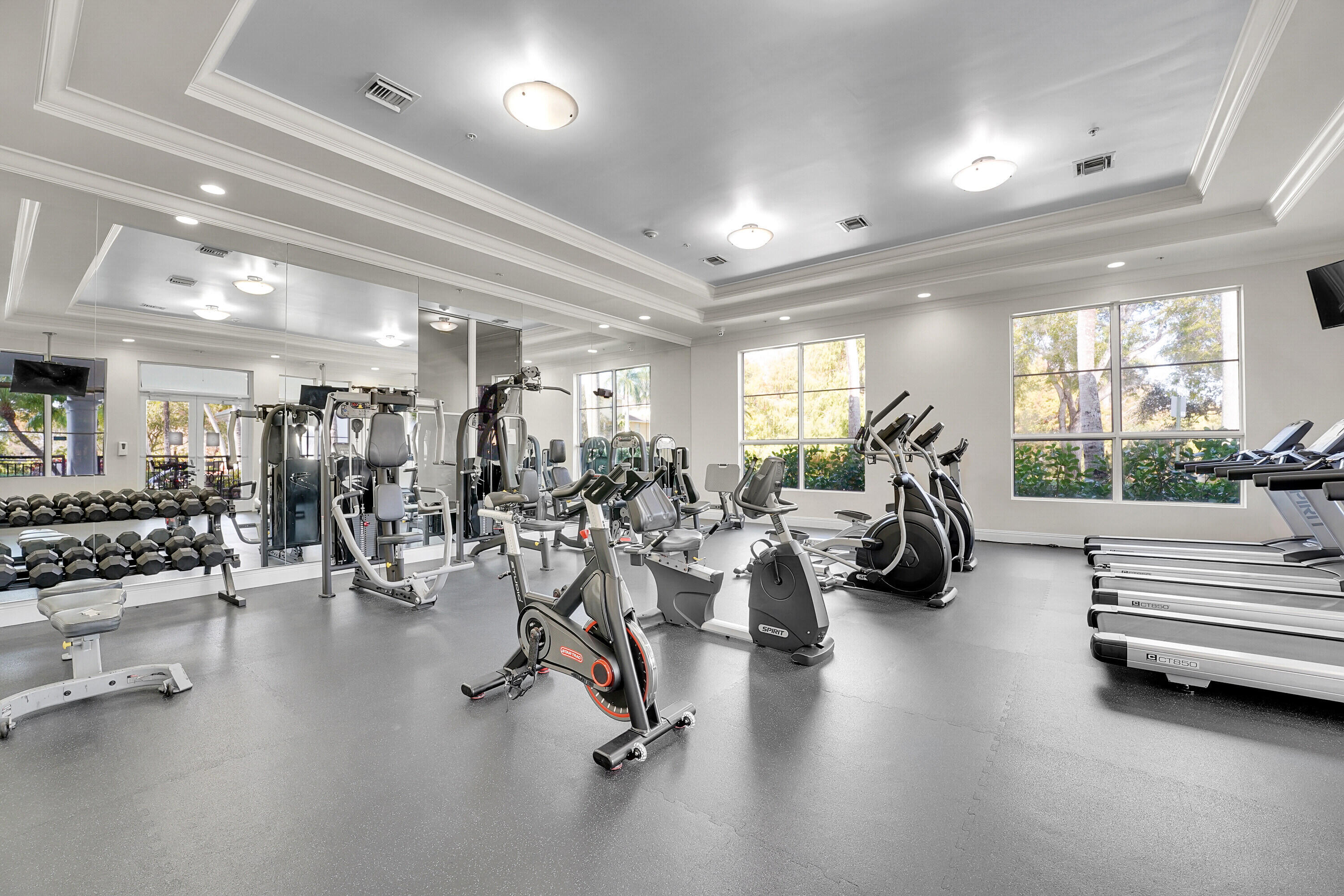 VIZCAYA LAKES CONDO - Residential