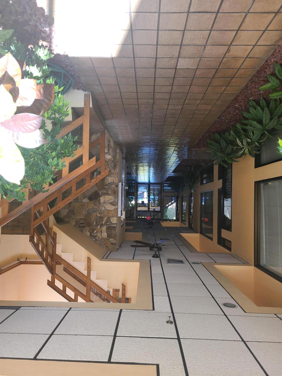 CORAL SPRINGS PROFESSIONA - Commercial Lease