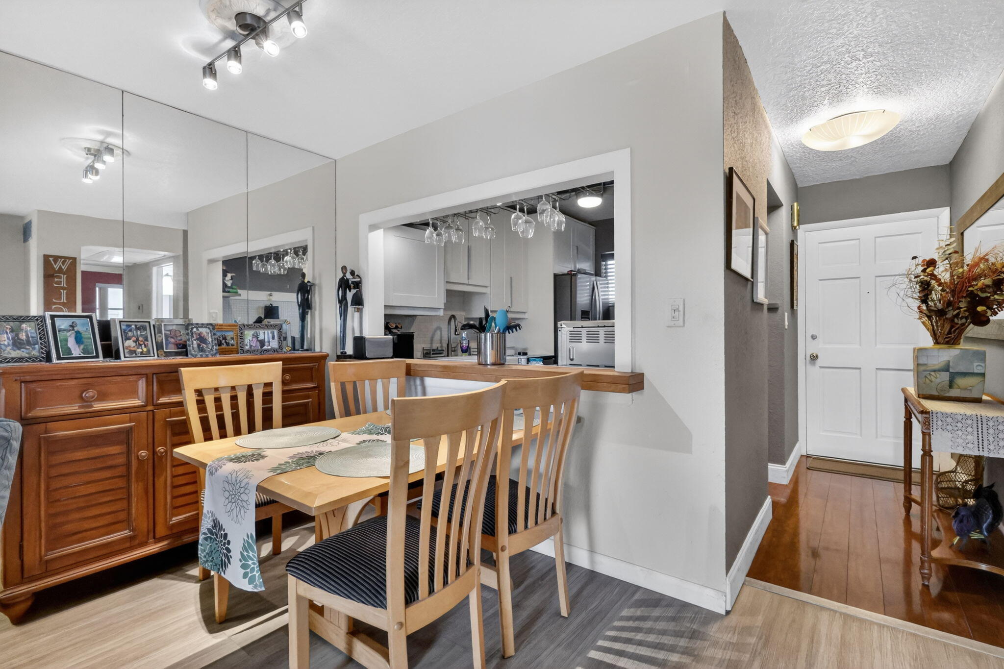 LAKE CLARKE GARDENS CONDO 21 - Residential