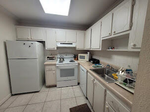 Photo of 83 Brittany B, Delray Beach, FL 33446 (MLS # R11009405)