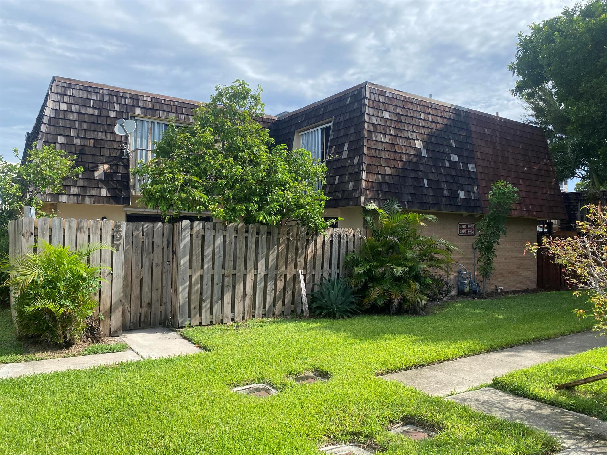 Lakewood Home Owner Assoc - Residential