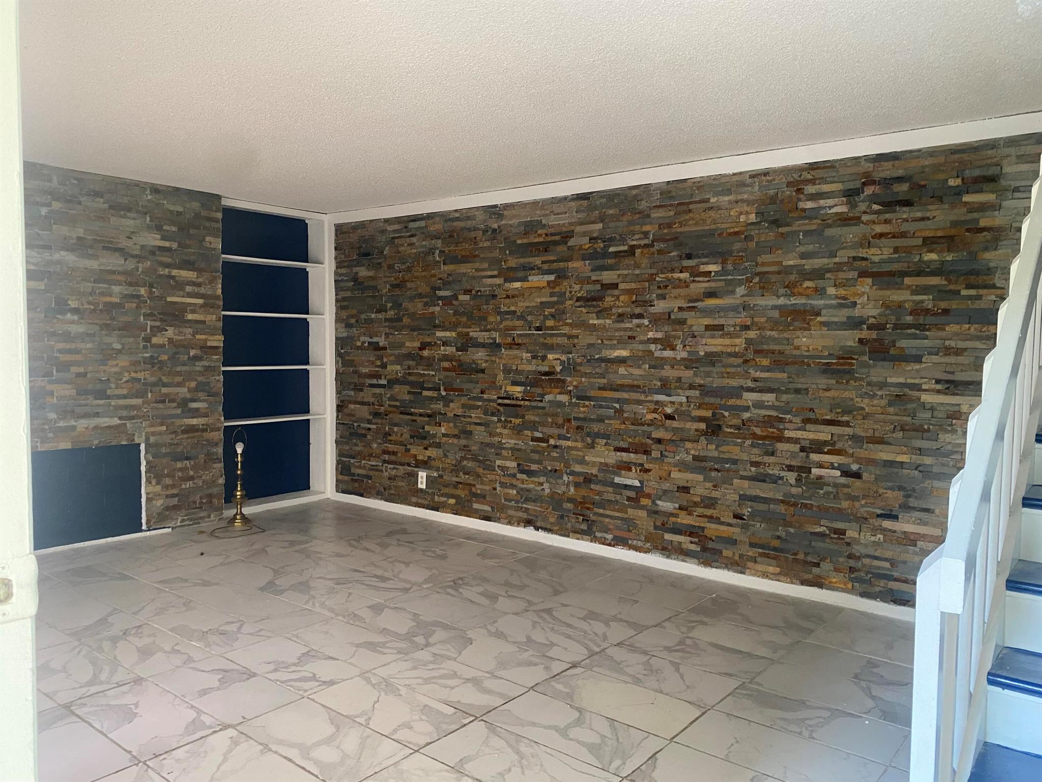 Lakewood Home Owner Assoc - Residential