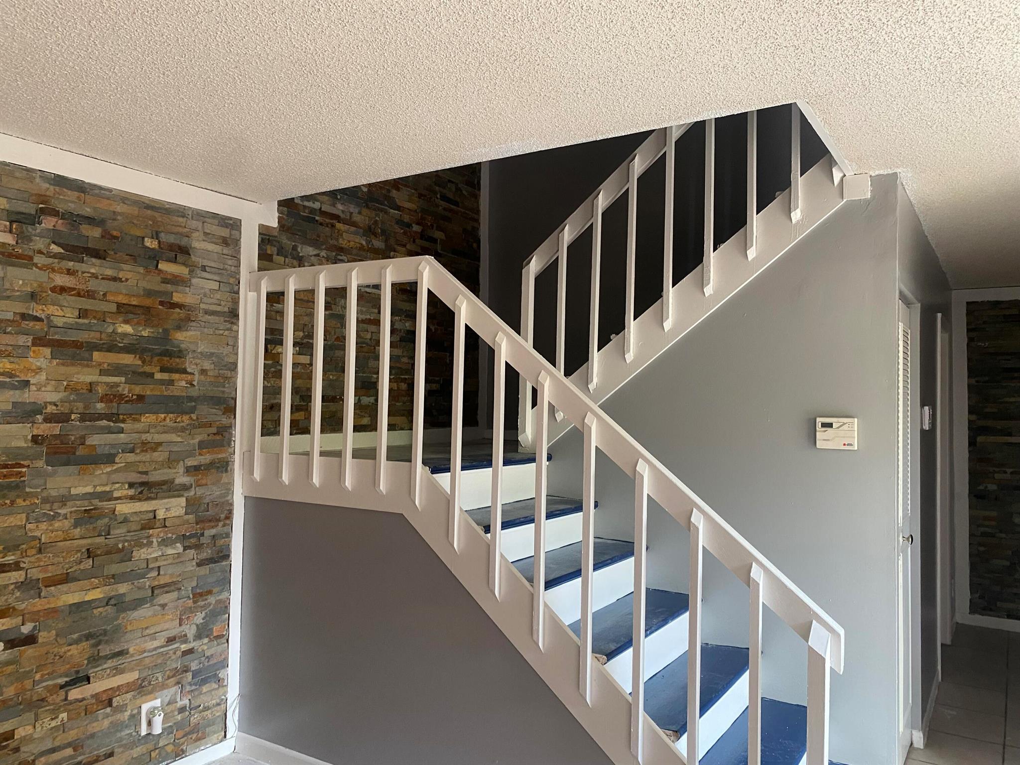 Lakewood Home Owner Assoc - Residential