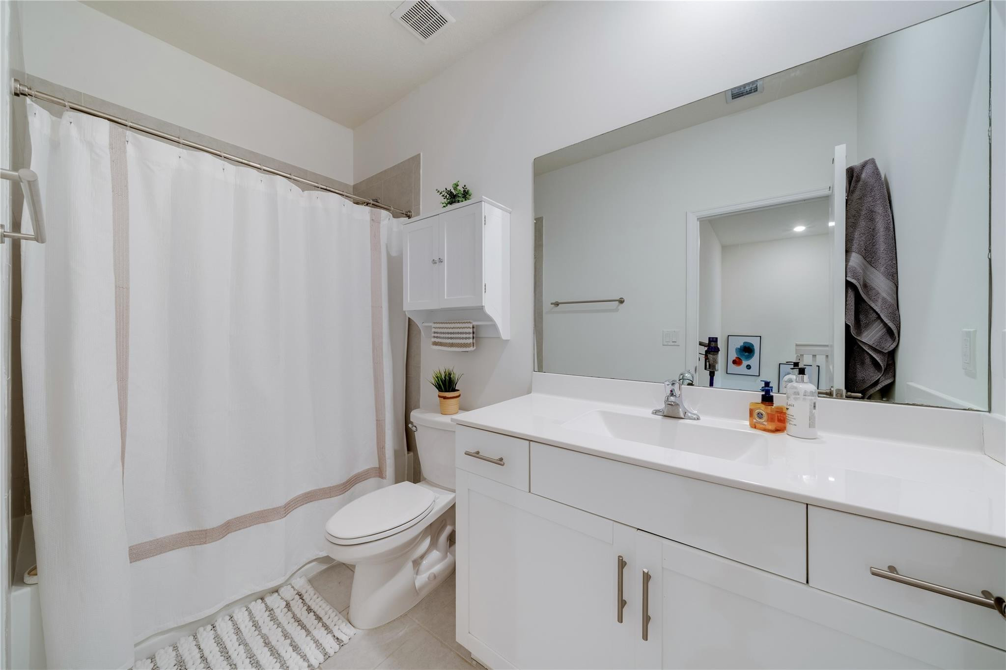 AQUABELLA NORTH - Residential