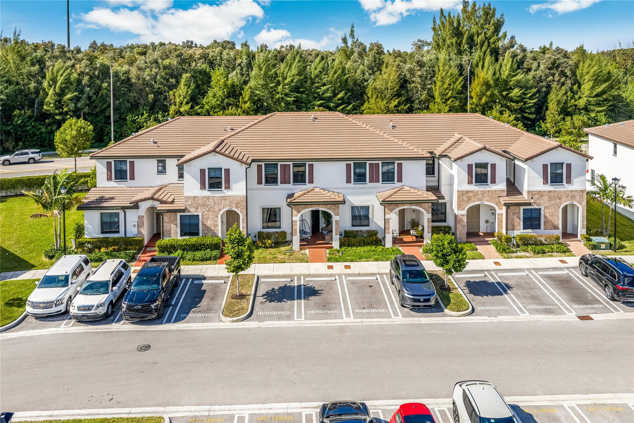 AQUABELLA NORTH - Residential