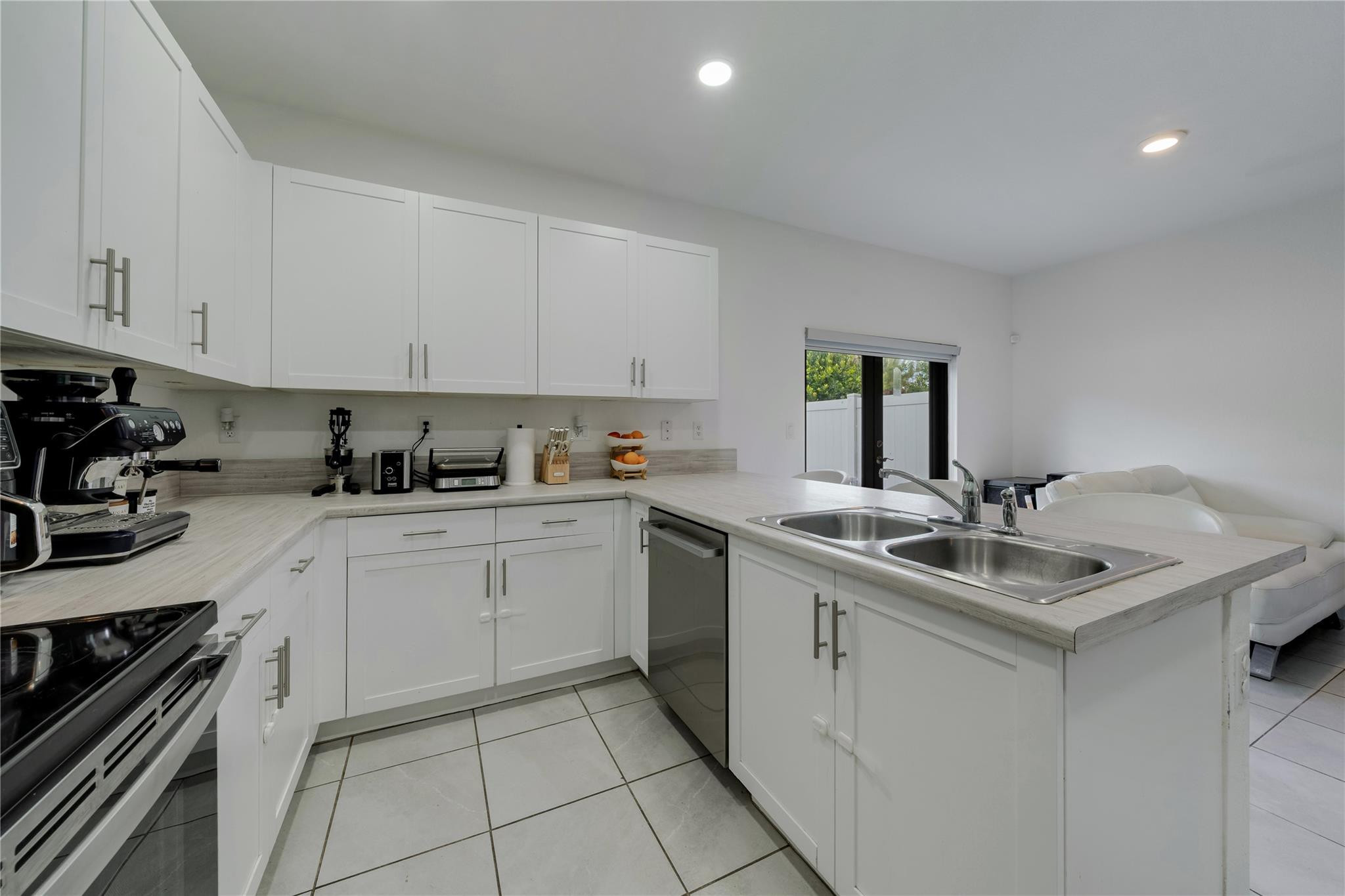 AQUABELLA NORTH - Residential