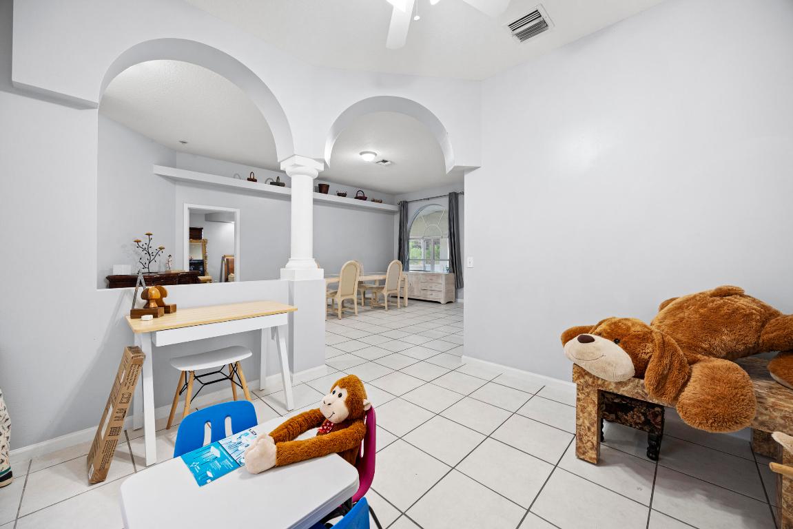 Sunny Urban Meadows - Residential