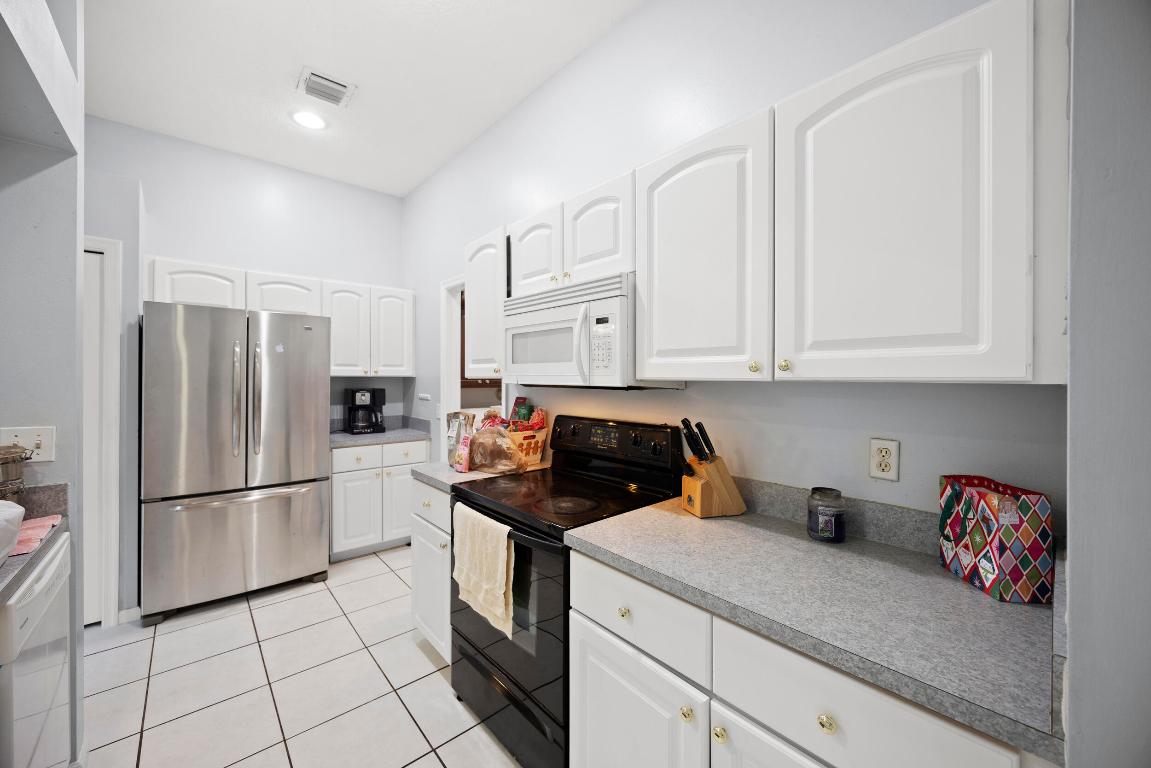 Sunny Urban Meadows - Residential