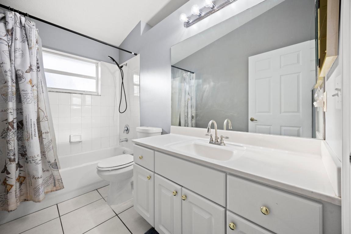 Sunny Urban Meadows - Residential