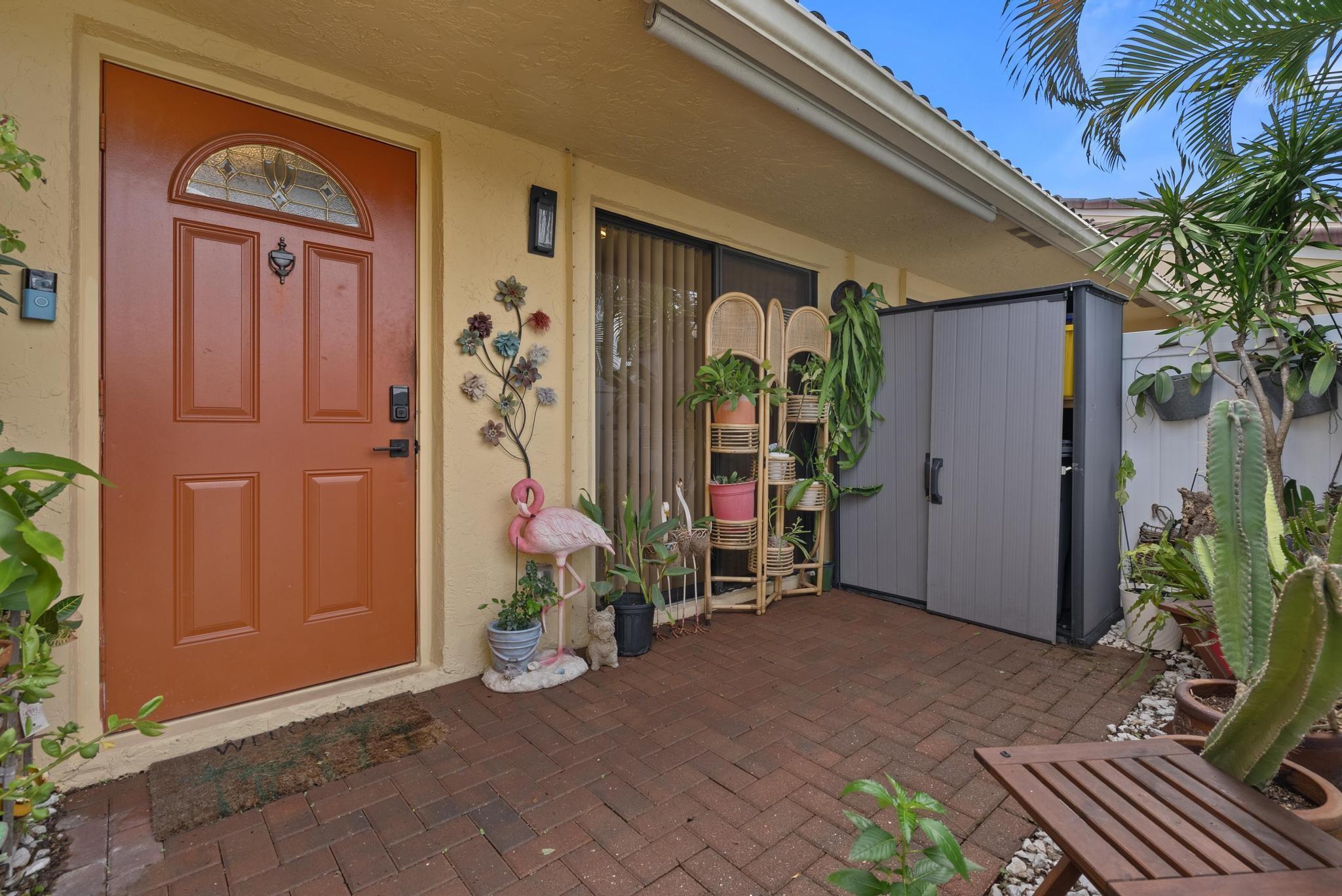 THORNHILL GLEN / LAKE - Residential Lease