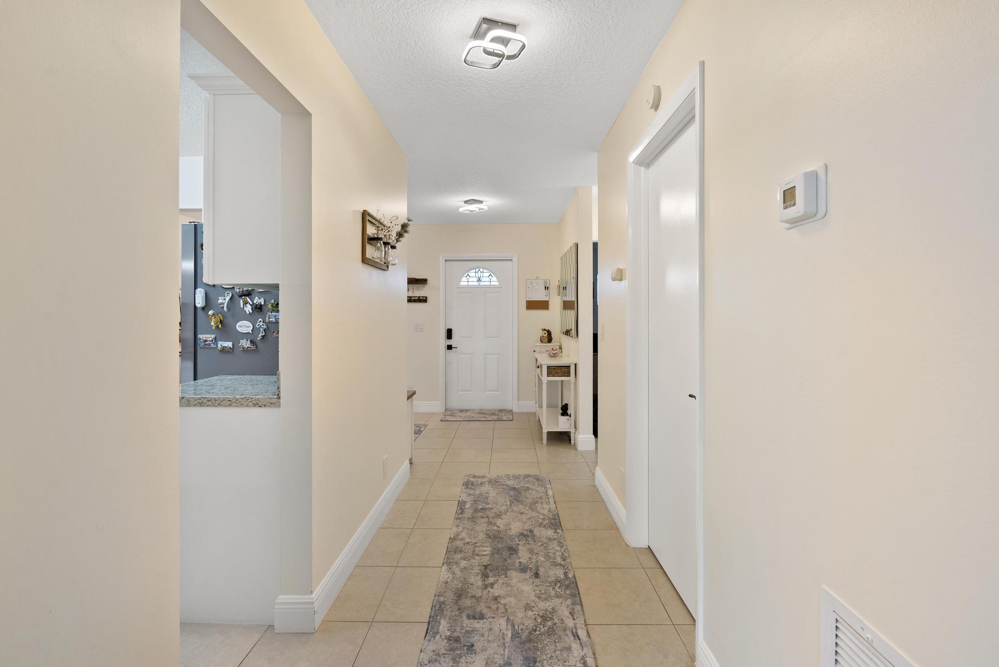 THORNHILL GLEN / LAKE - Residential Lease