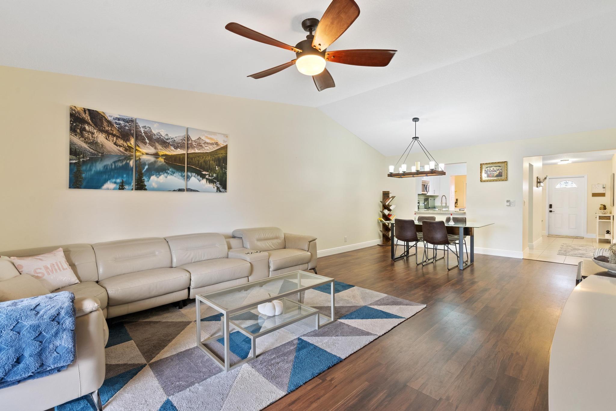 THORNHILL GLEN / LAKE - Residential Lease