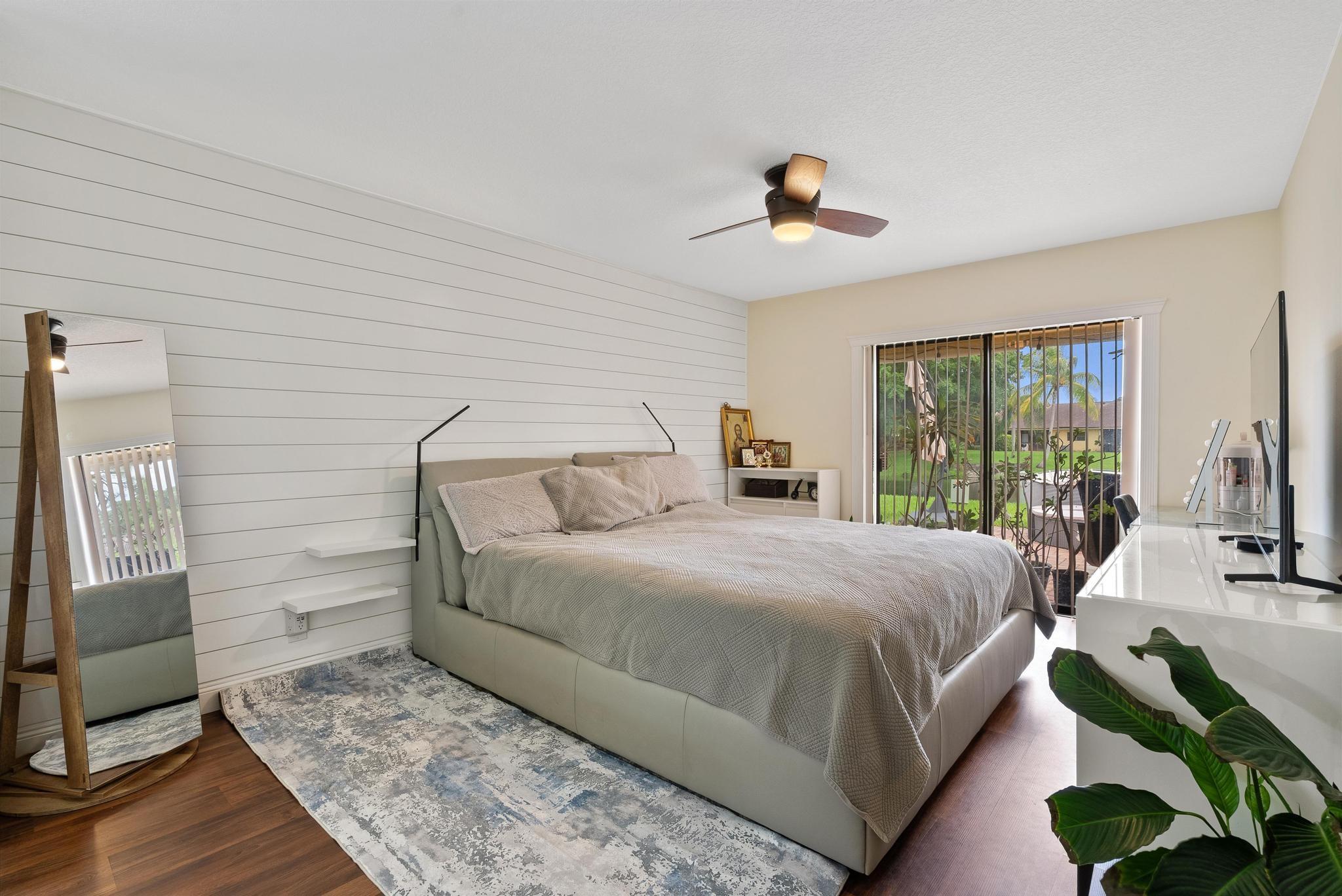 THORNHILL GLEN / LAKE - Residential Lease