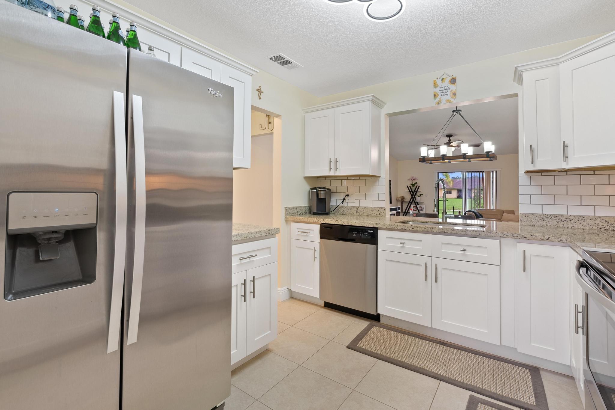 THORNHILL GLEN / LAKE - Residential Lease