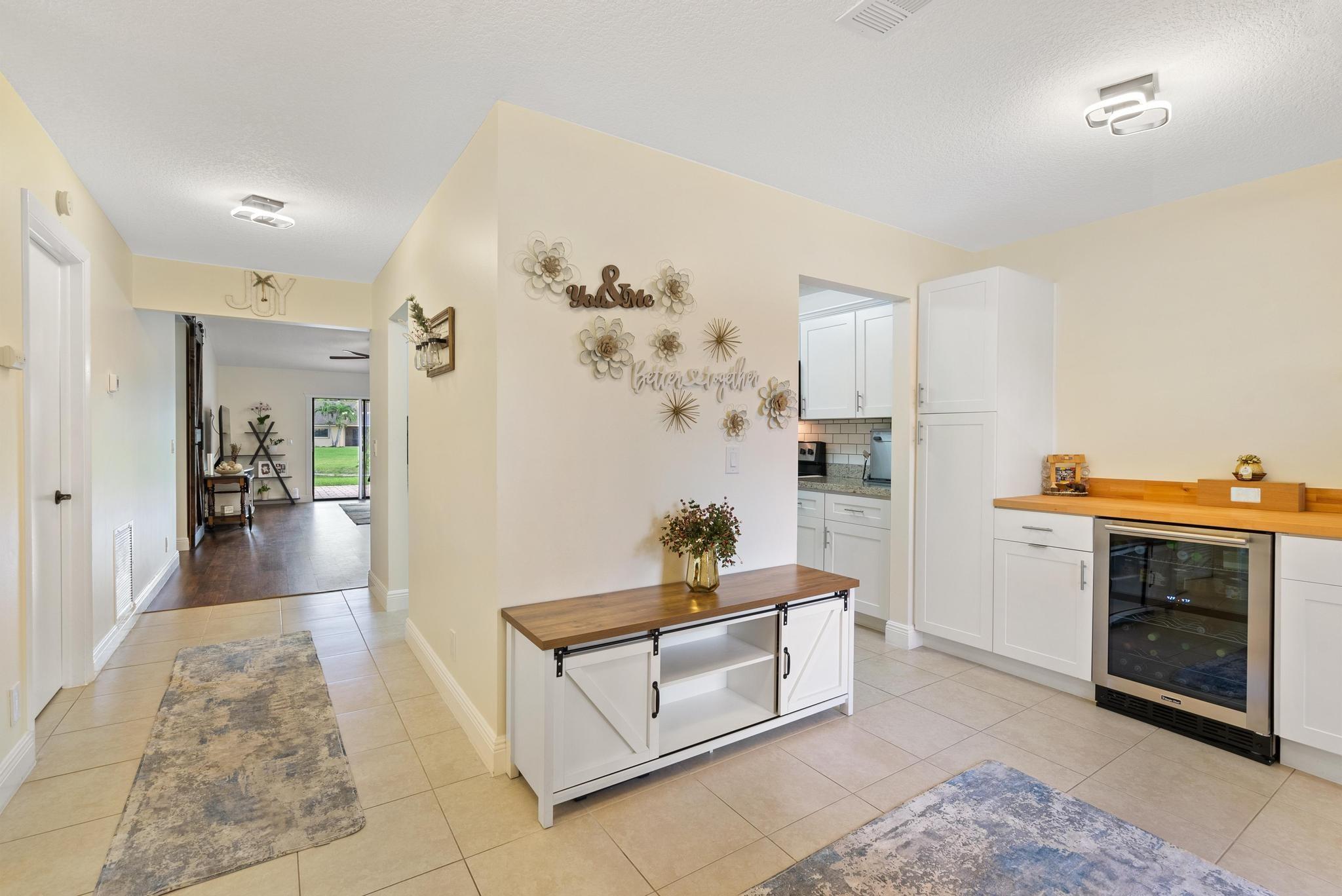 THORNHILL GLEN / LAKE - Residential Lease