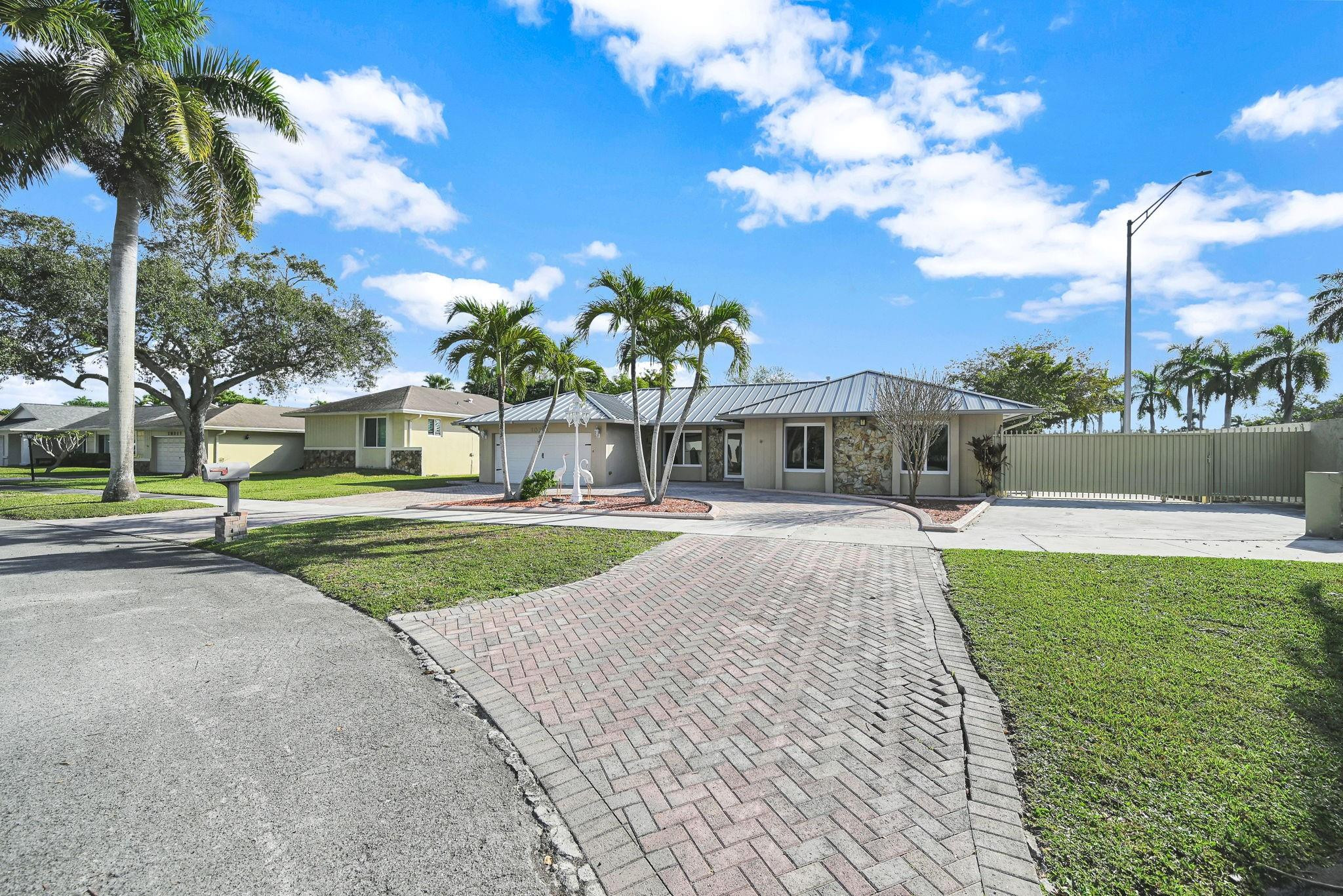 GLEN COVE SEC 3 - Residential