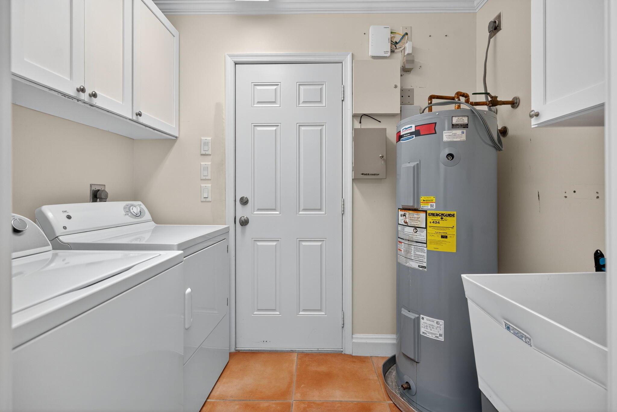 HIDDEN COVE AT JONATHANS - Residential