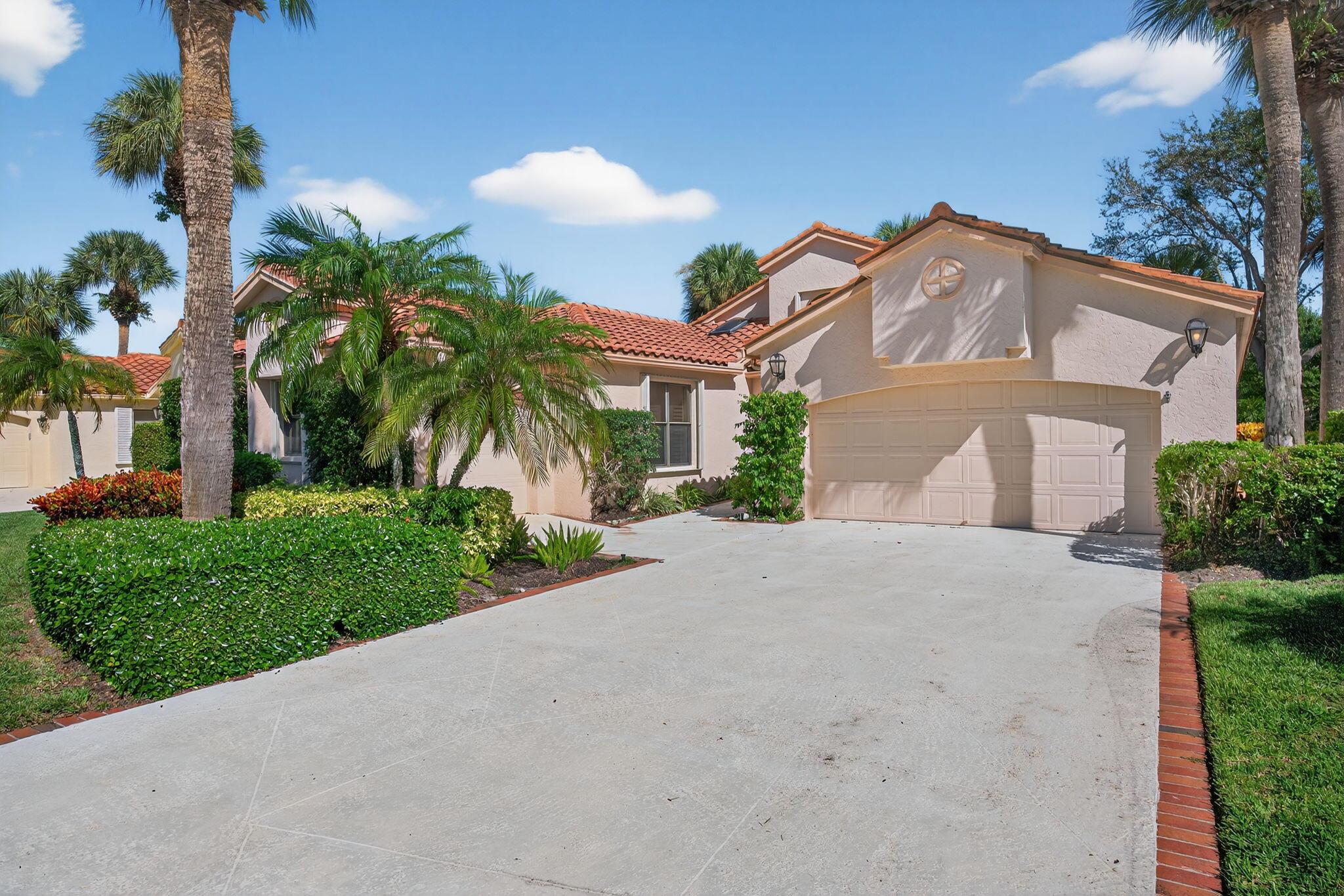 HIDDEN COVE AT JONATHANS - Residential