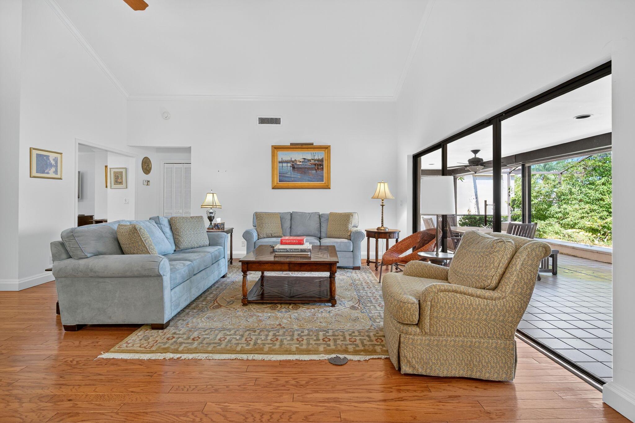 HIDDEN COVE AT JONATHANS - Residential