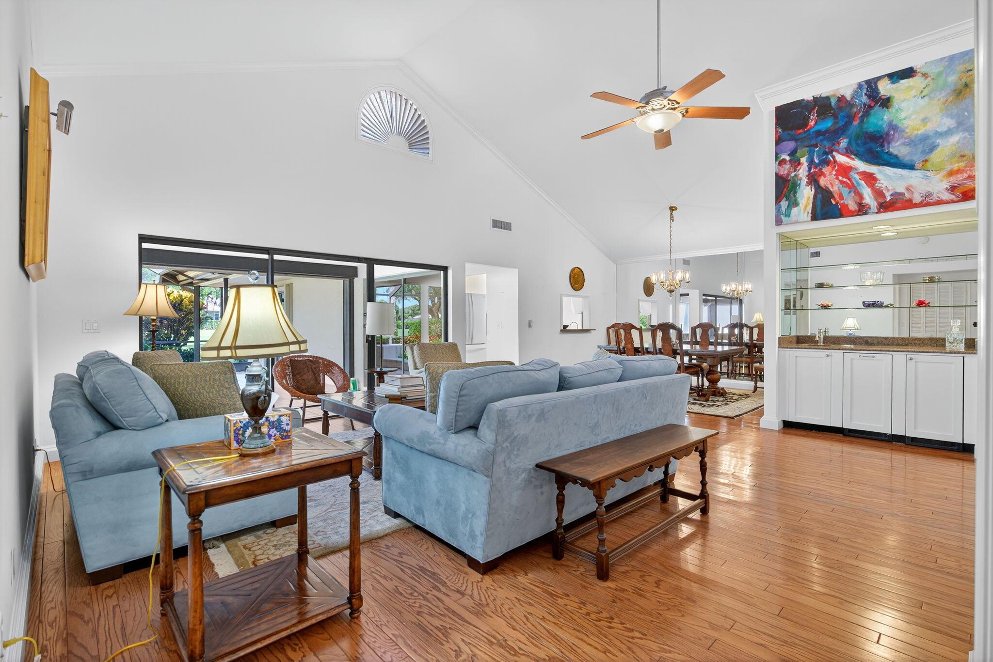 HIDDEN COVE AT JONATHANS - Residential