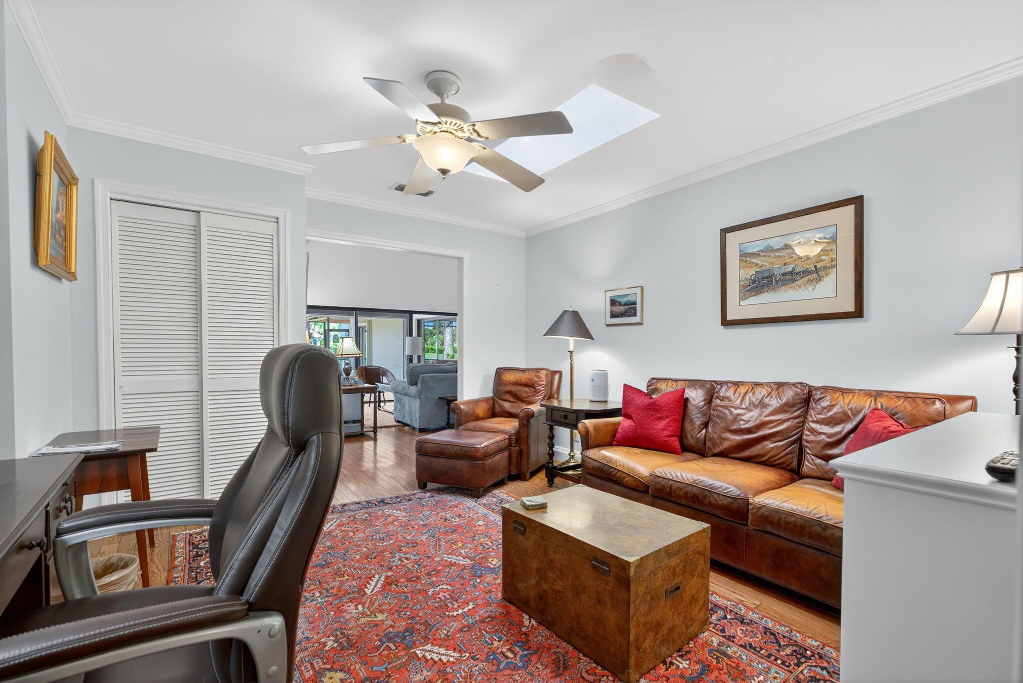 HIDDEN COVE AT JONATHANS - Residential