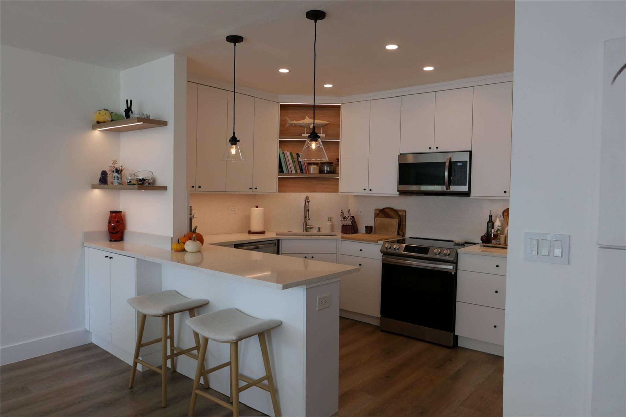 BRICKELL BAY TOWER CONDO - Residential Lease