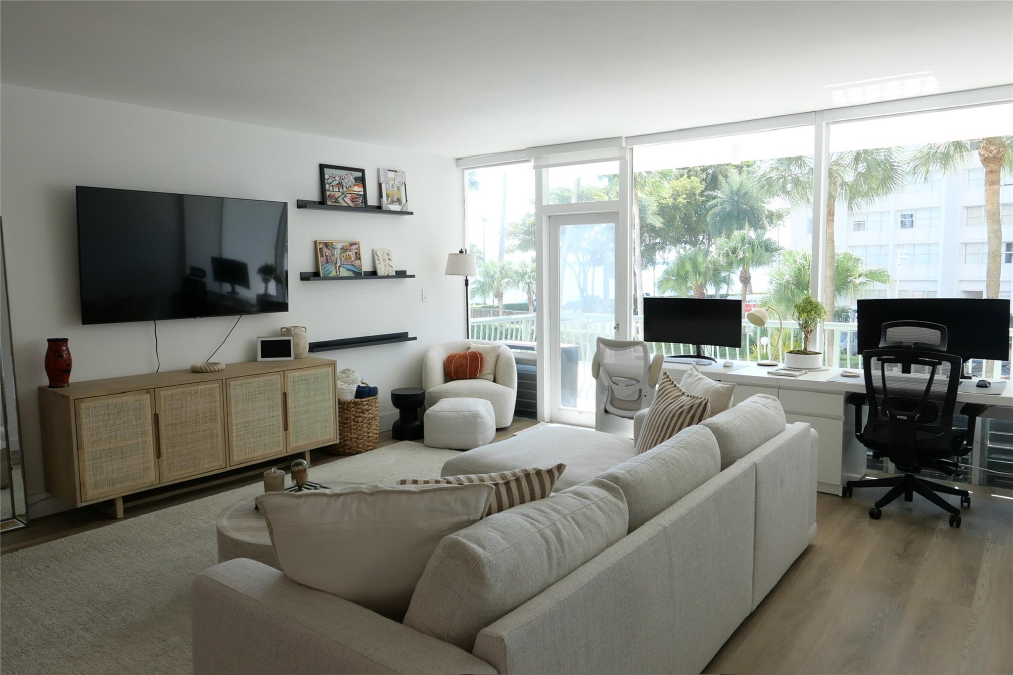 BRICKELL BAY TOWER CONDO - Residential Lease