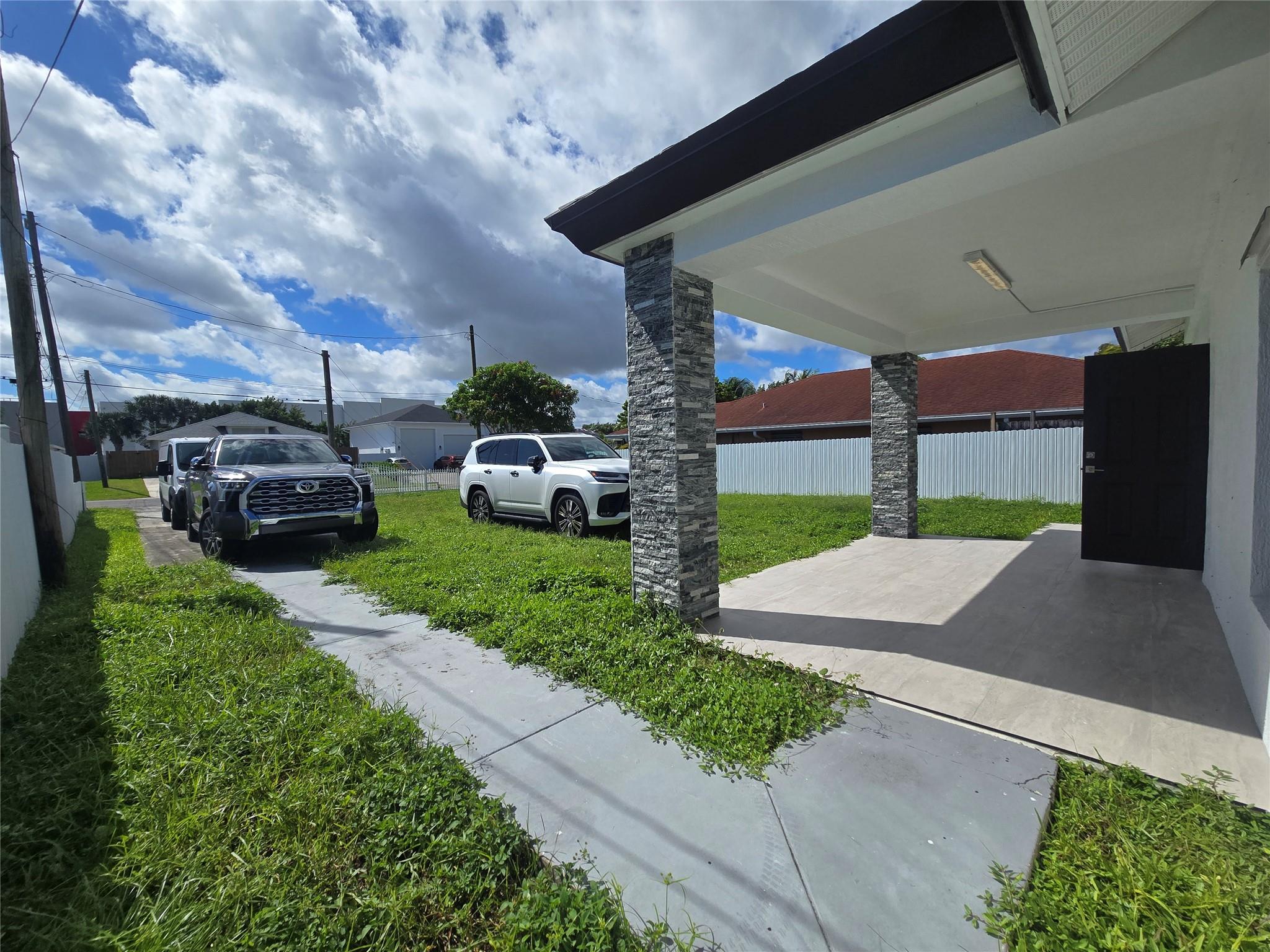 Palm Acres Estates - Residential Lease