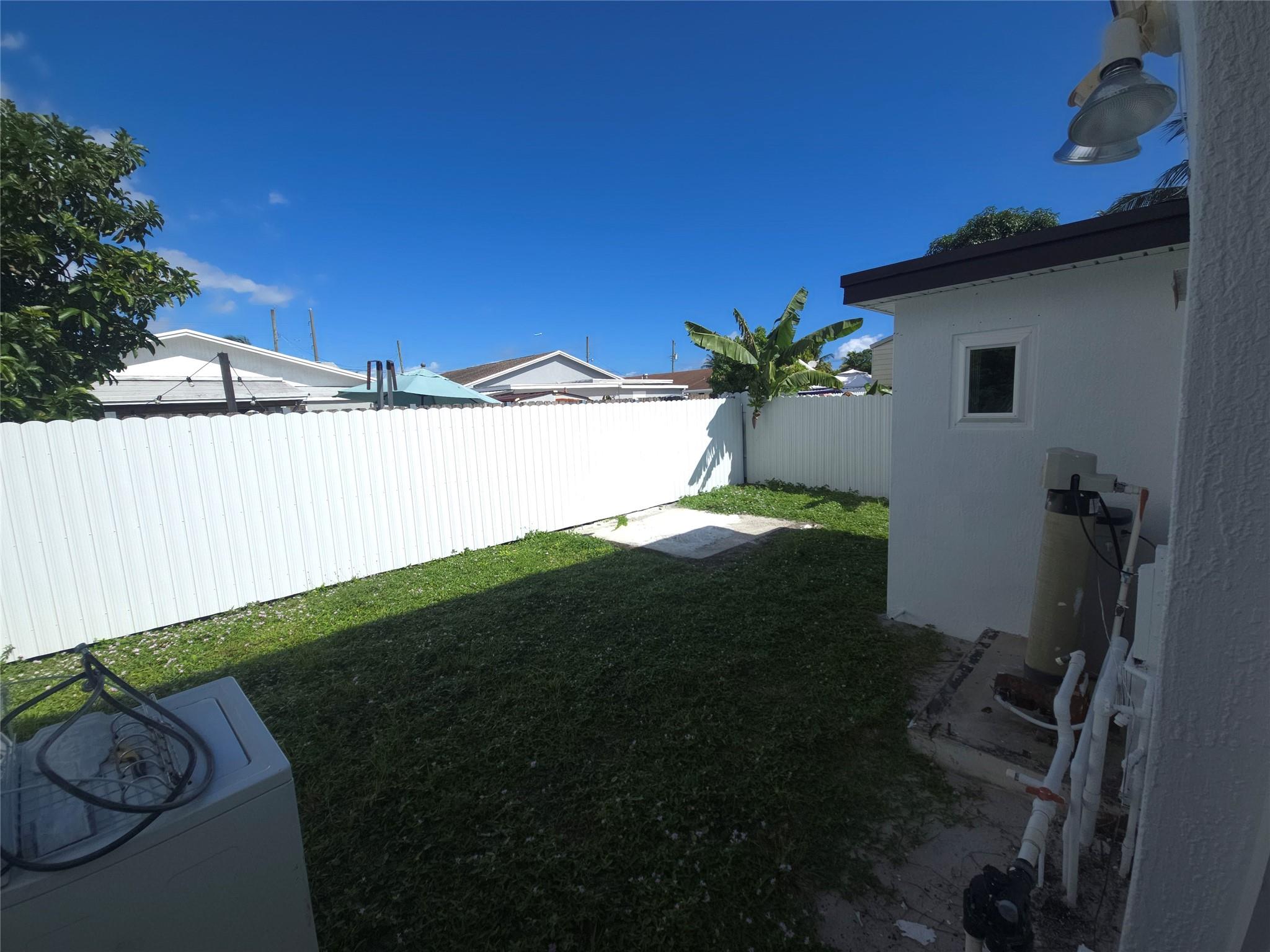 Palm Acres Estates - Residential Lease