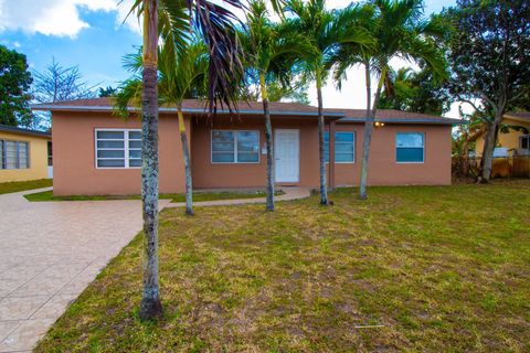 6860 Broadmoor Pompano Beach FL 33068