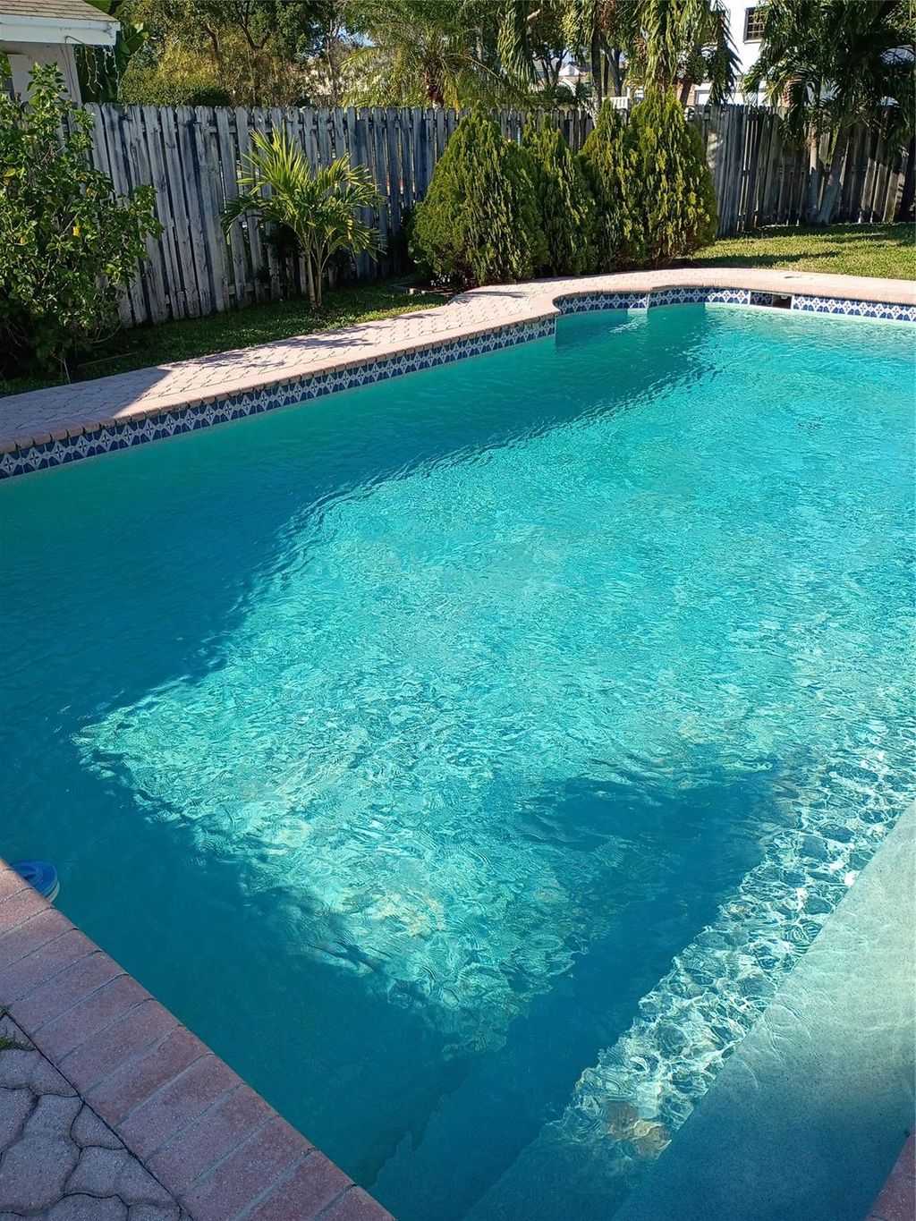 Photo of 681 Pine Ridge Ter, Davie, FL 33325 (MLS # F10542544)