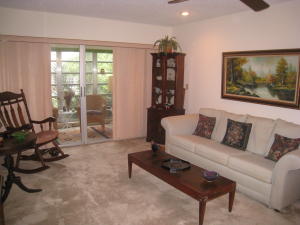 PALM GREENS AT VILLA DEL RAY CONDO I - Residential