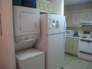 PALM GREENS AT VILLA DEL RAY CONDO I - Residential