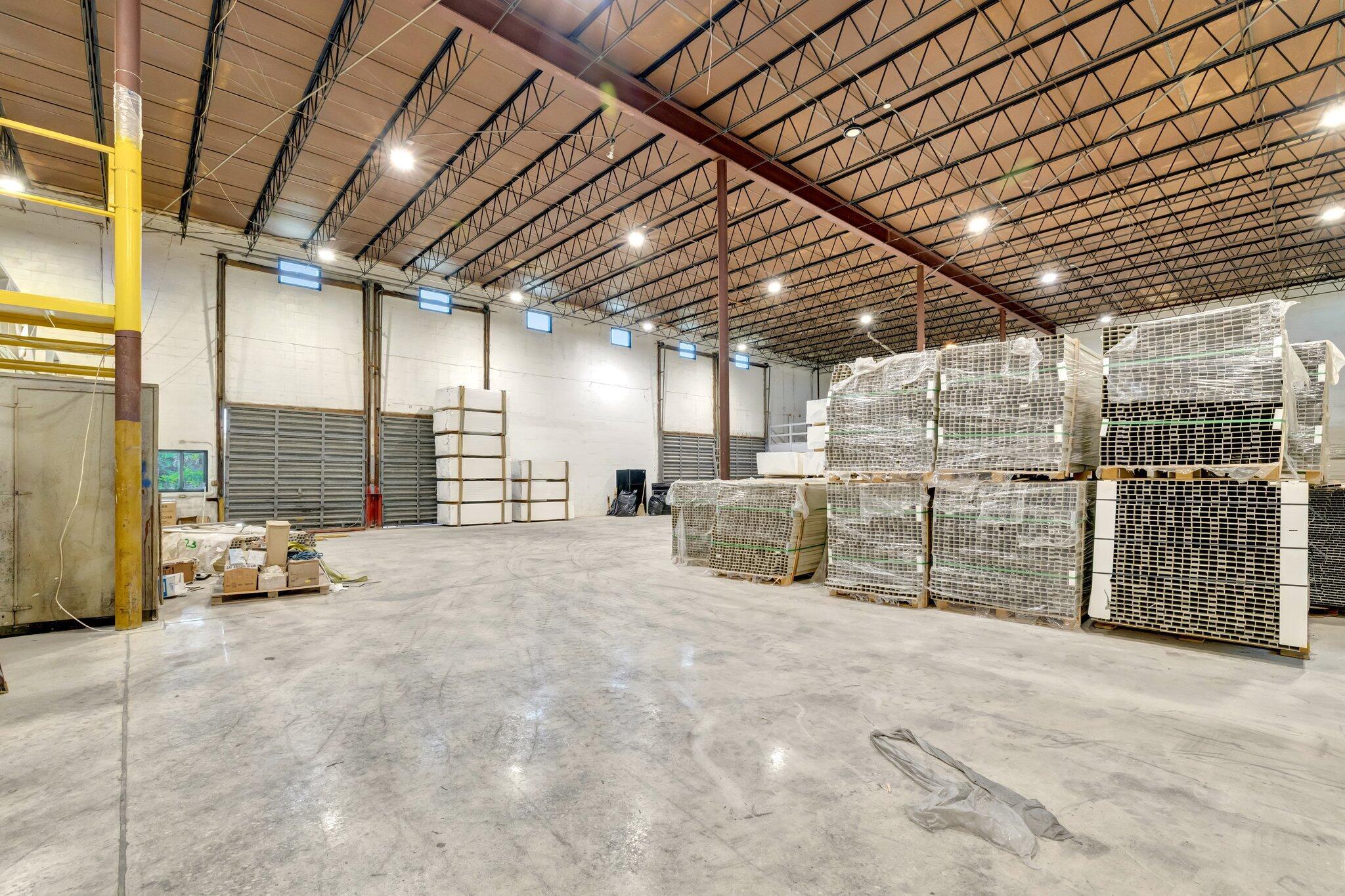 MARAVILLA GARDENS SUBDIVI - Commercial Sale