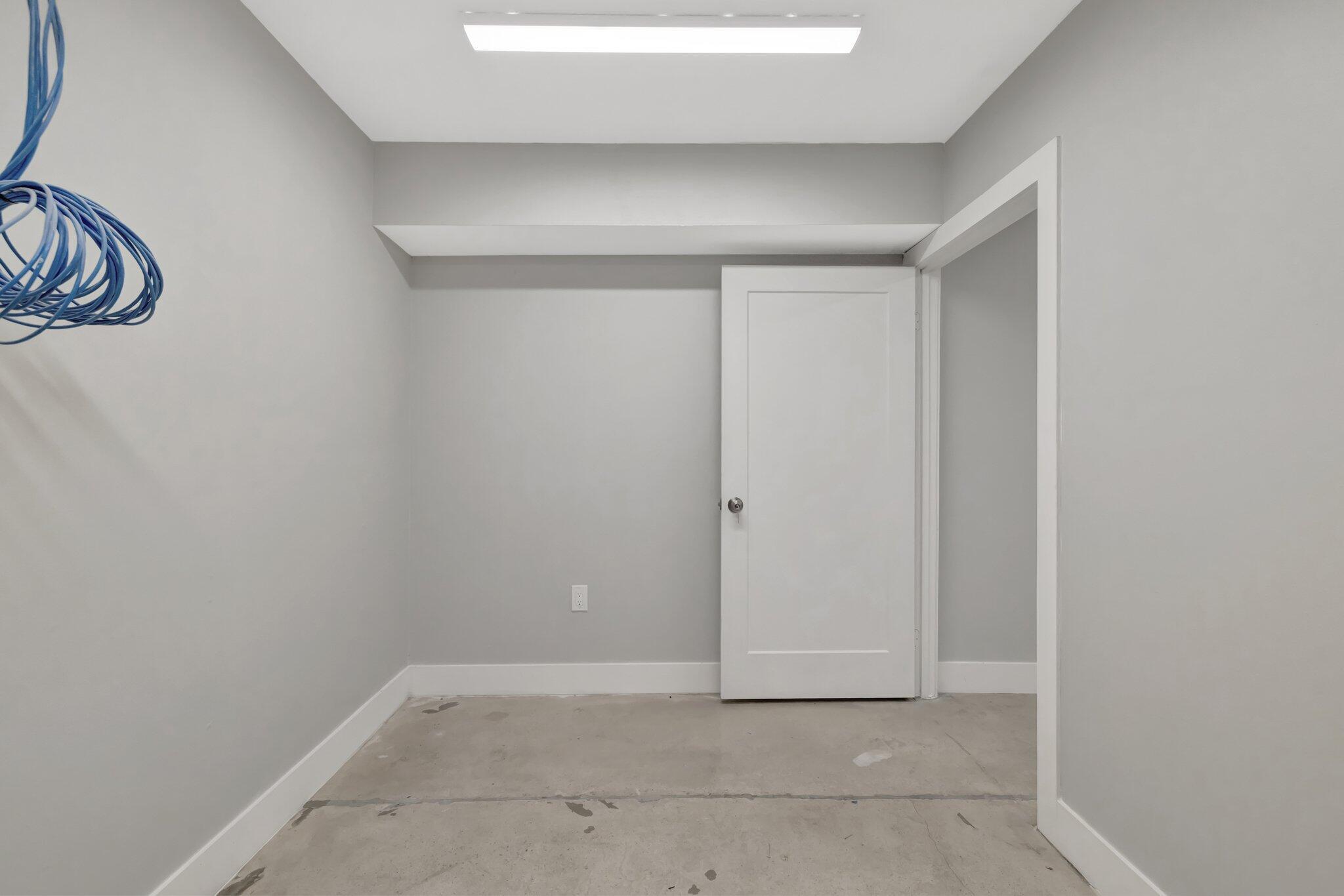 MARAVILLA GARDENS SUBDIVI - Commercial Sale