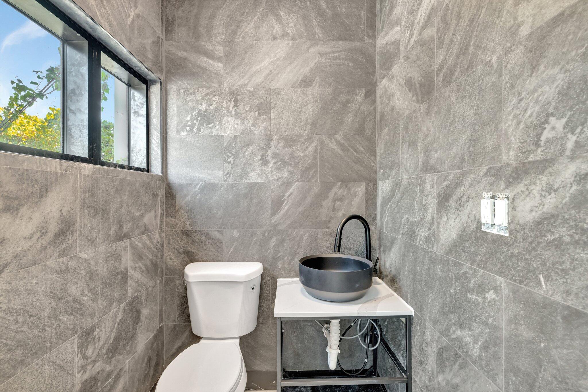 MARAVILLA GARDENS SUBDIVI - Commercial Sale