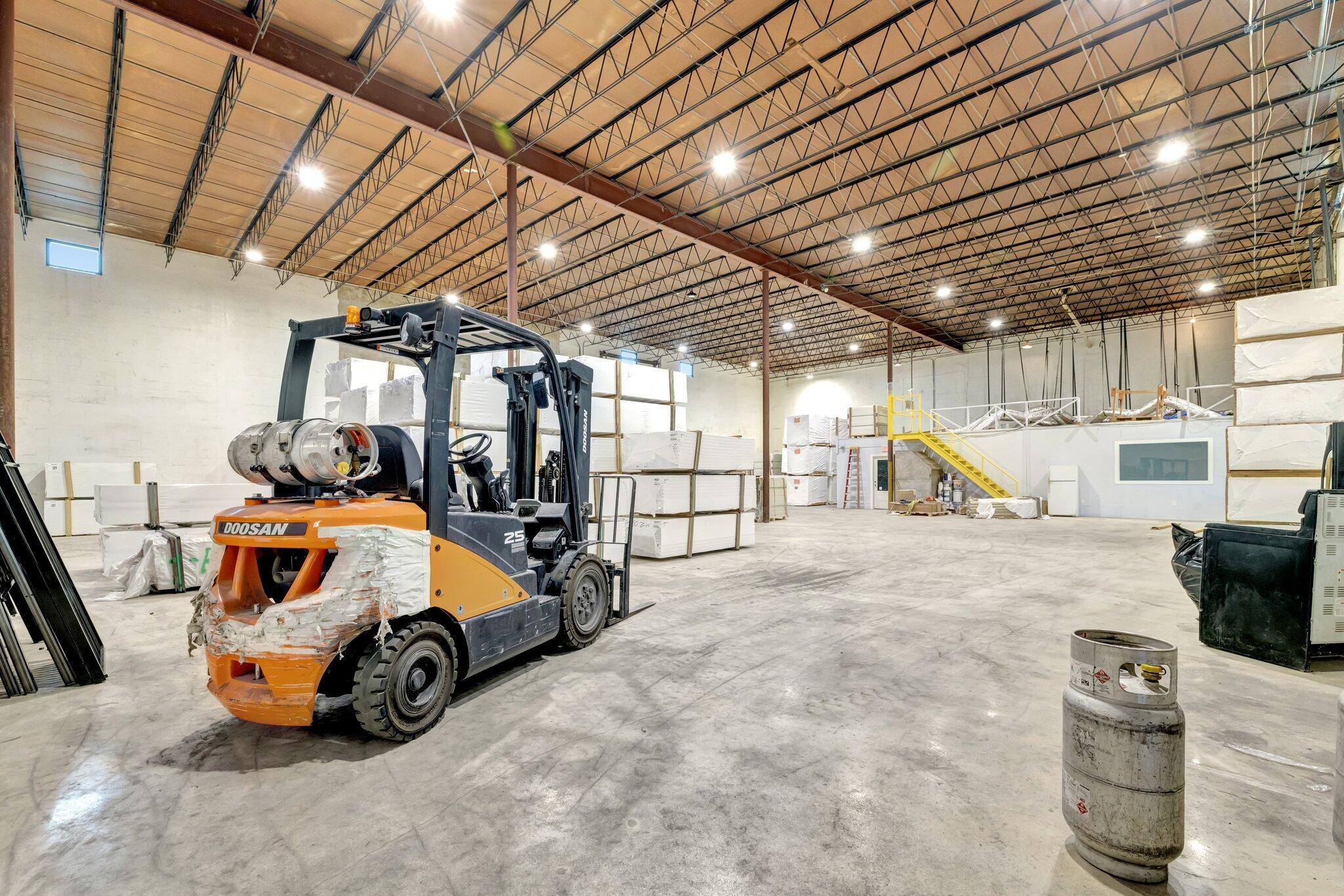 MARAVILLA GARDENS SUBDIVI - Commercial Sale