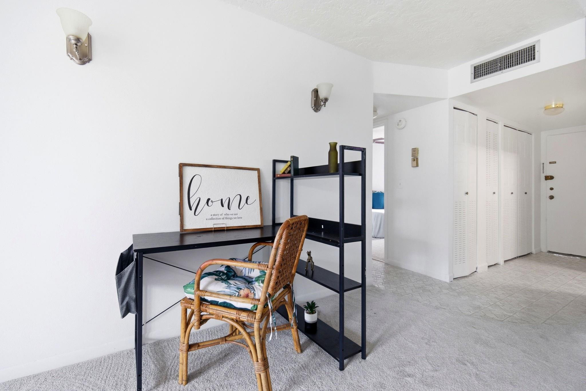 2801 Somerset Drive 401