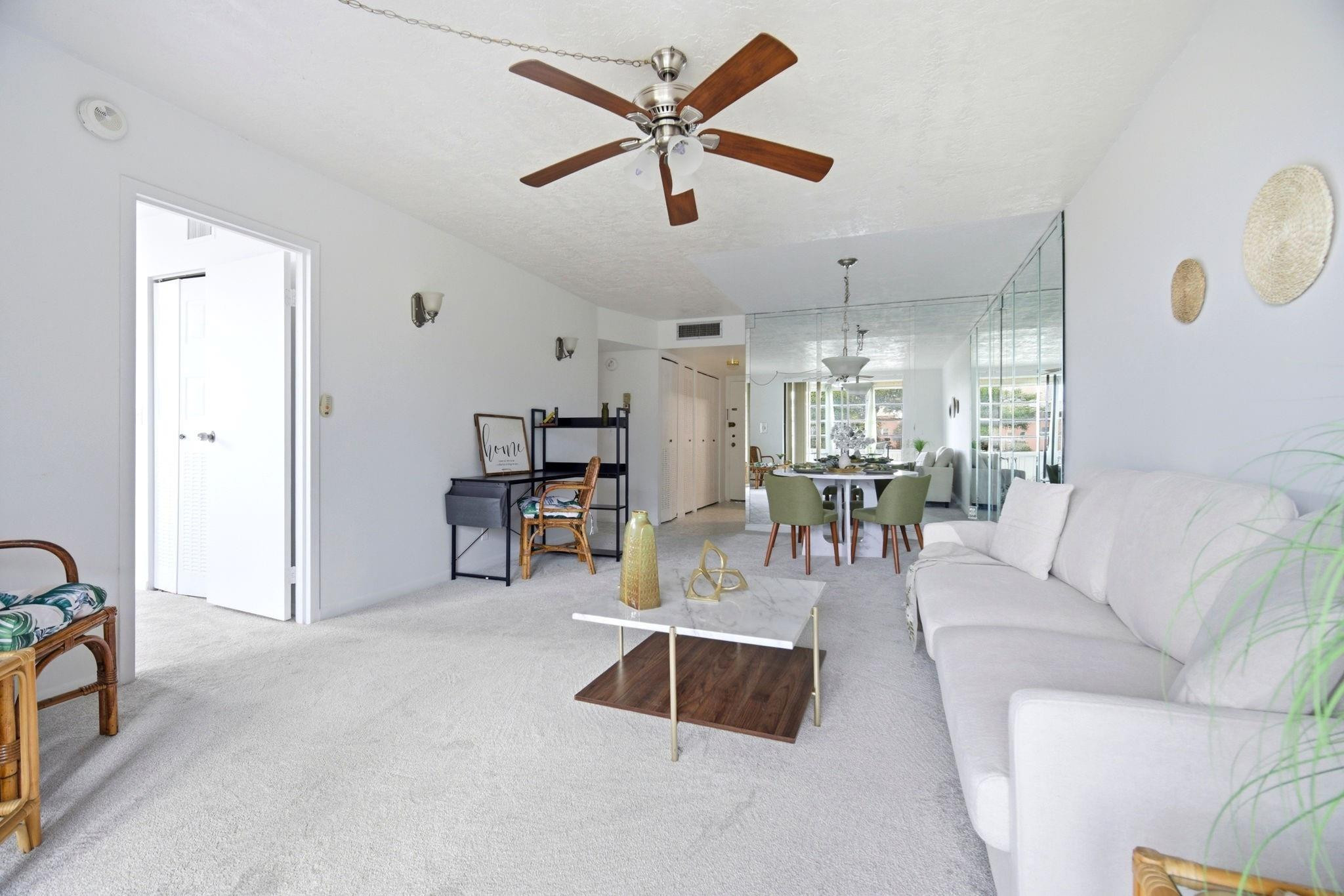 2801 Somerset Drive 401